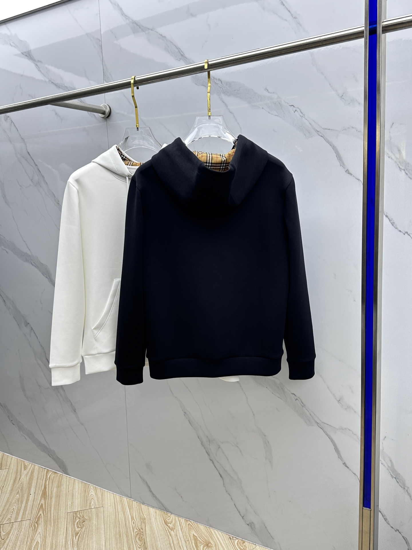 🆕Burberry巴宝莉 秋冬新款男女款连帽卫衣.贸易公司渠道货，精选优质空气层针织棉面料，手感柔软轻薄