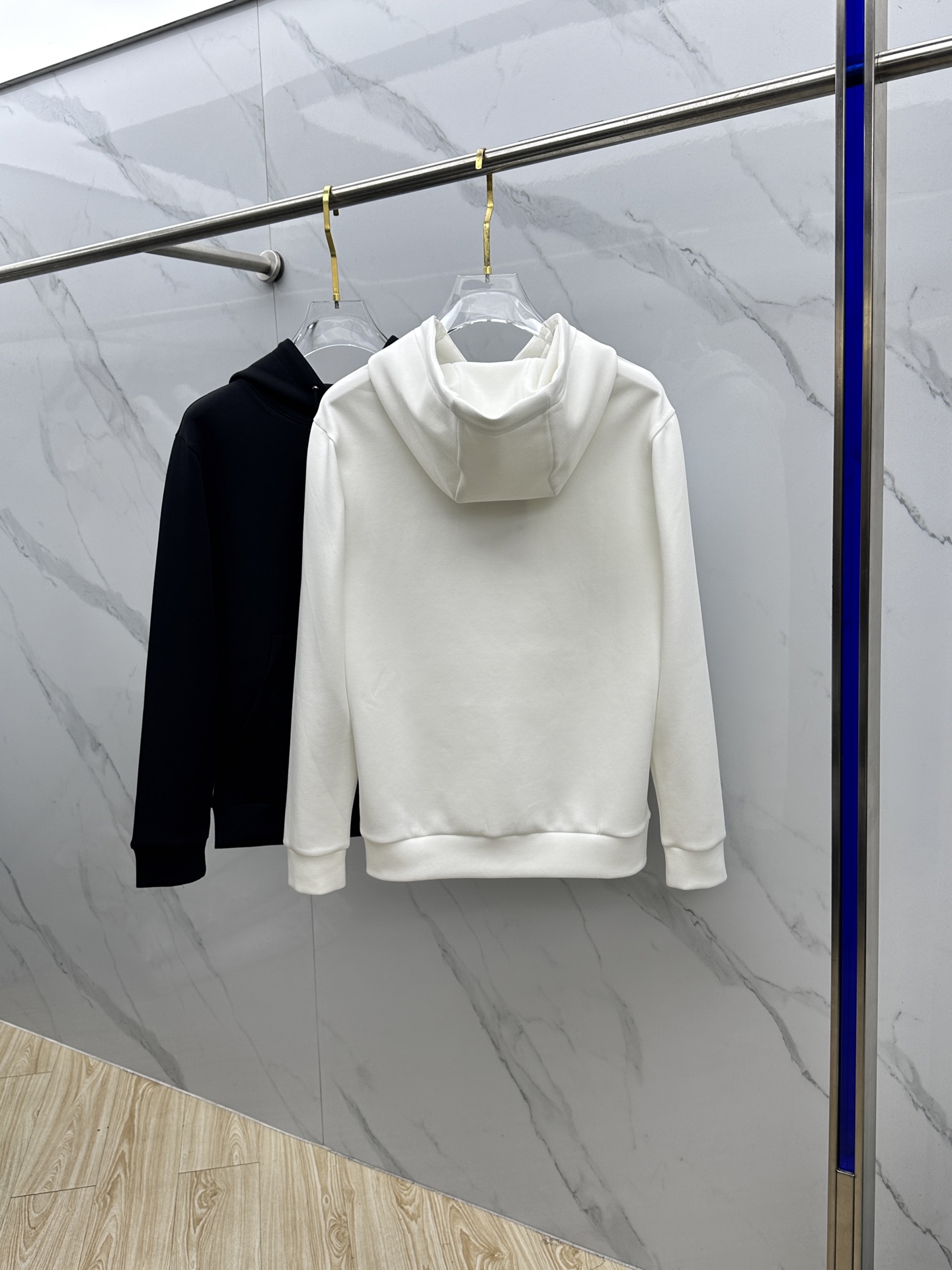 🆕ALO 秋冬新款男女款连帽卫衣.贸易公司渠道货，精选优质空气层针织棉面料，手感柔软轻薄软糯，版型挺括有