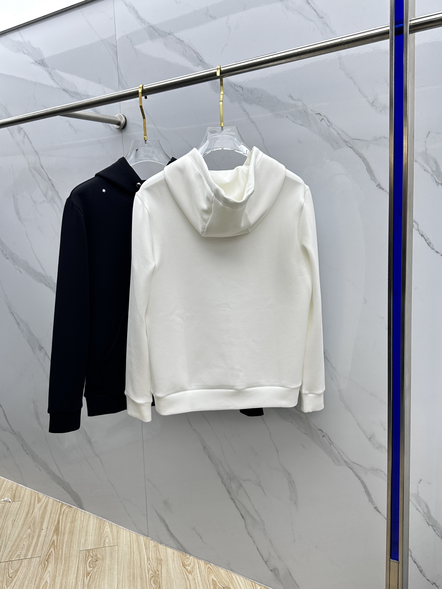 🆕Givenchy纪梵希 秋冬新款男女款连帽卫衣.贸易公司渠道货，精选优质空气层针织棉面料，手感柔软轻薄