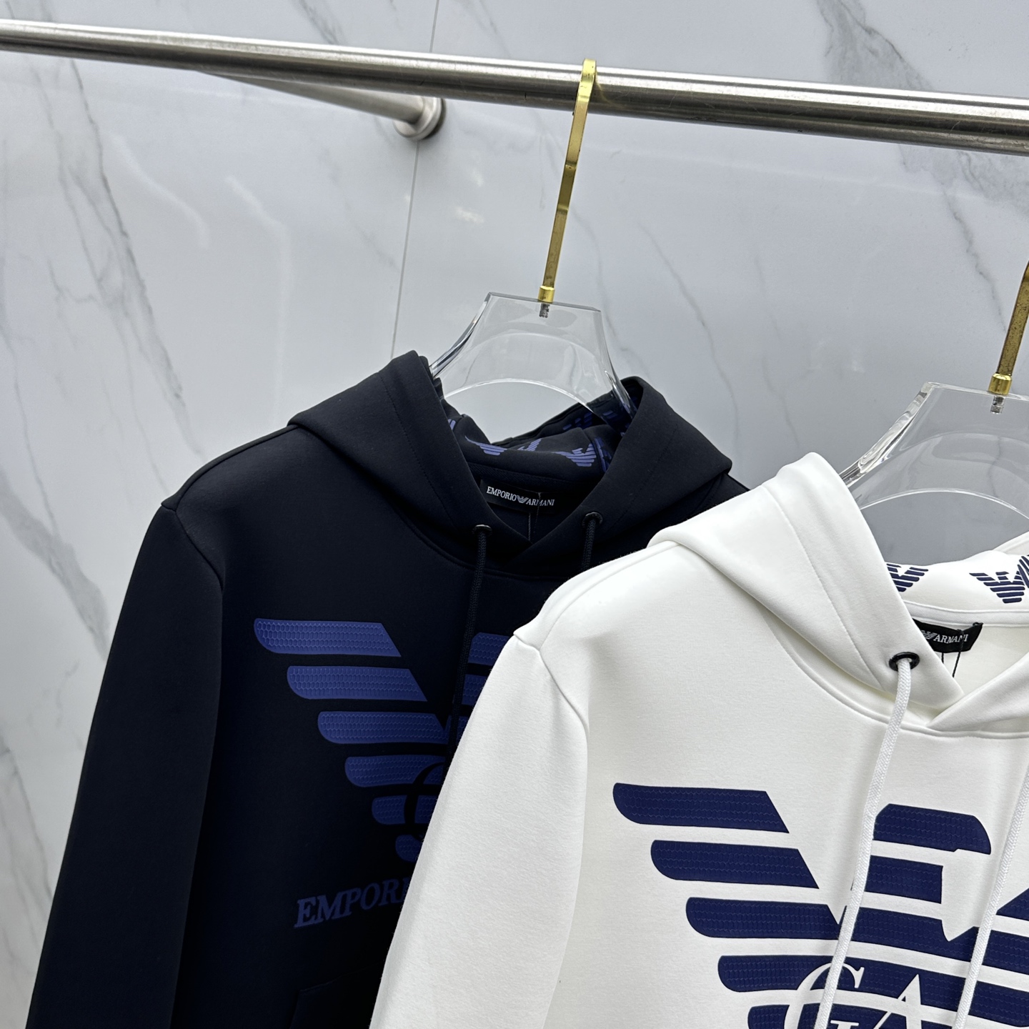 🆕Amani阿玛尼 秋冬新款男女款连帽卫衣.贸易公司渠道货，精选优质空气层针织棉面料，手感柔软轻薄软糯，