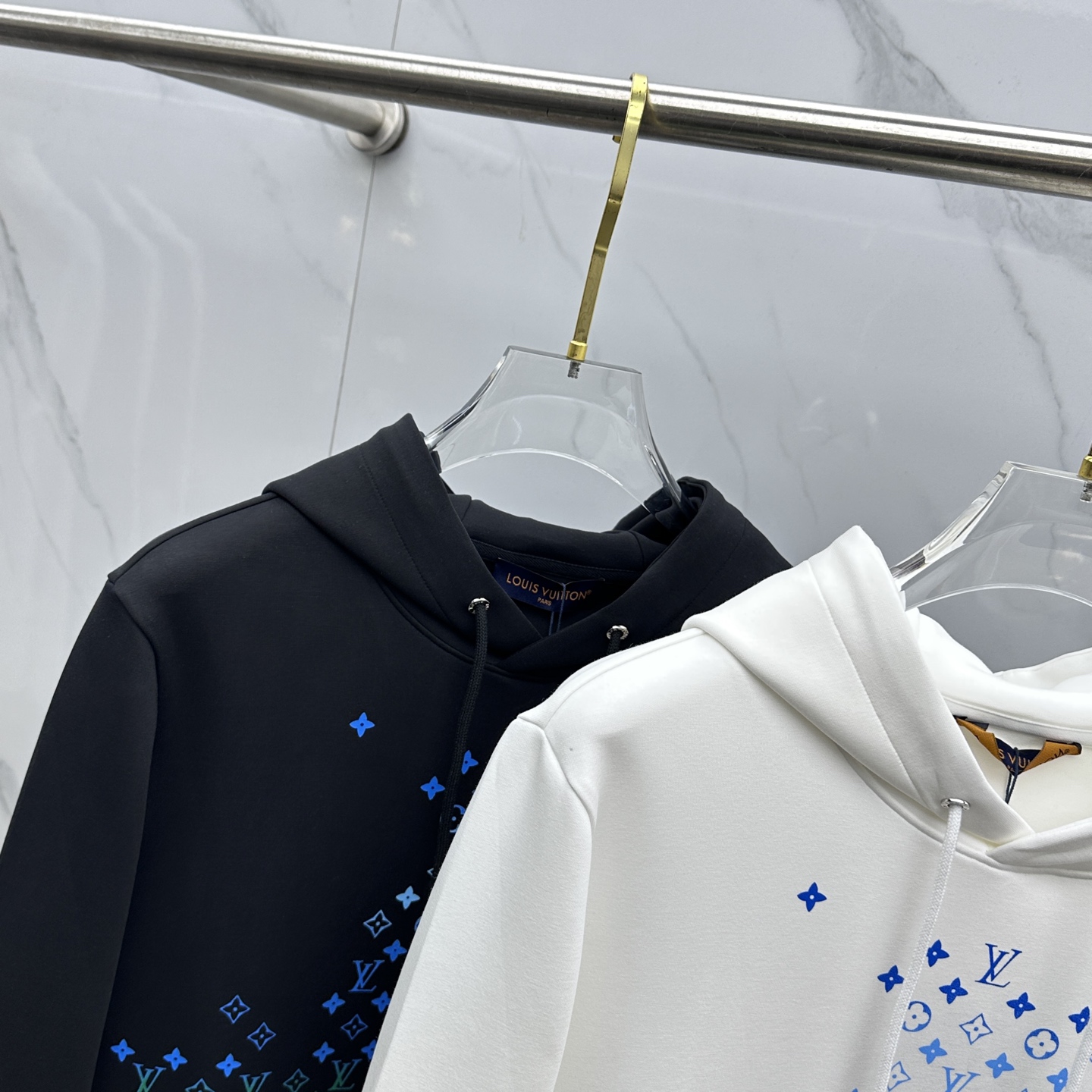 🆕LV路易威登 秋冬新款男女款连帽卫衣.贸易公司渠道货，精选优质空气层针织棉面料，手感柔软轻薄软糯，版型