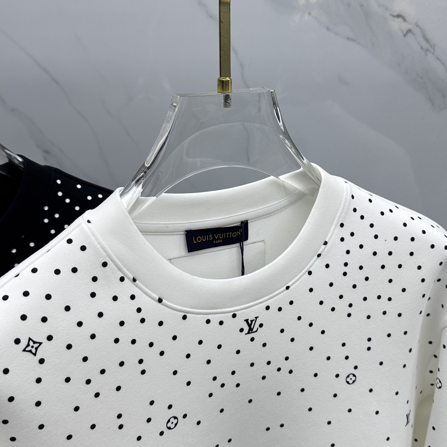 🆕LV路易威登 2025ss秋冬新品印花圆领套头卫衣 高超的时尚魅力风范,特立独行的艺术气息.客供定制面