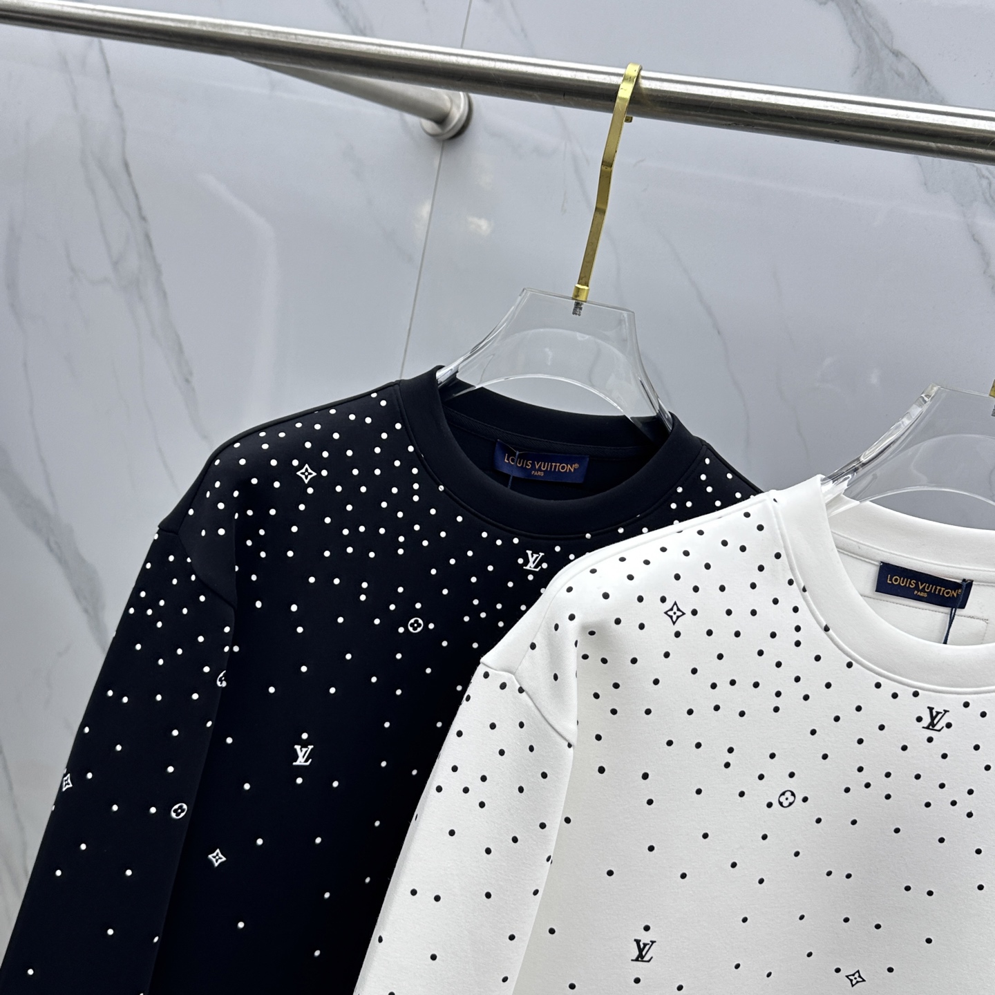 🆕LV路易威登 2025ss秋冬新品印花圆领套头卫衣 高超的时尚魅力风范,特立独行的艺术气息.客供定制面