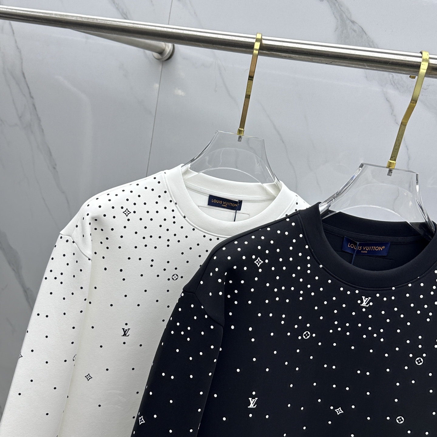 🆕LV路易威登 2025ss秋冬新品印花圆领套头卫衣 高超的时尚魅力风范,特立独行的艺术气息.客供定制面