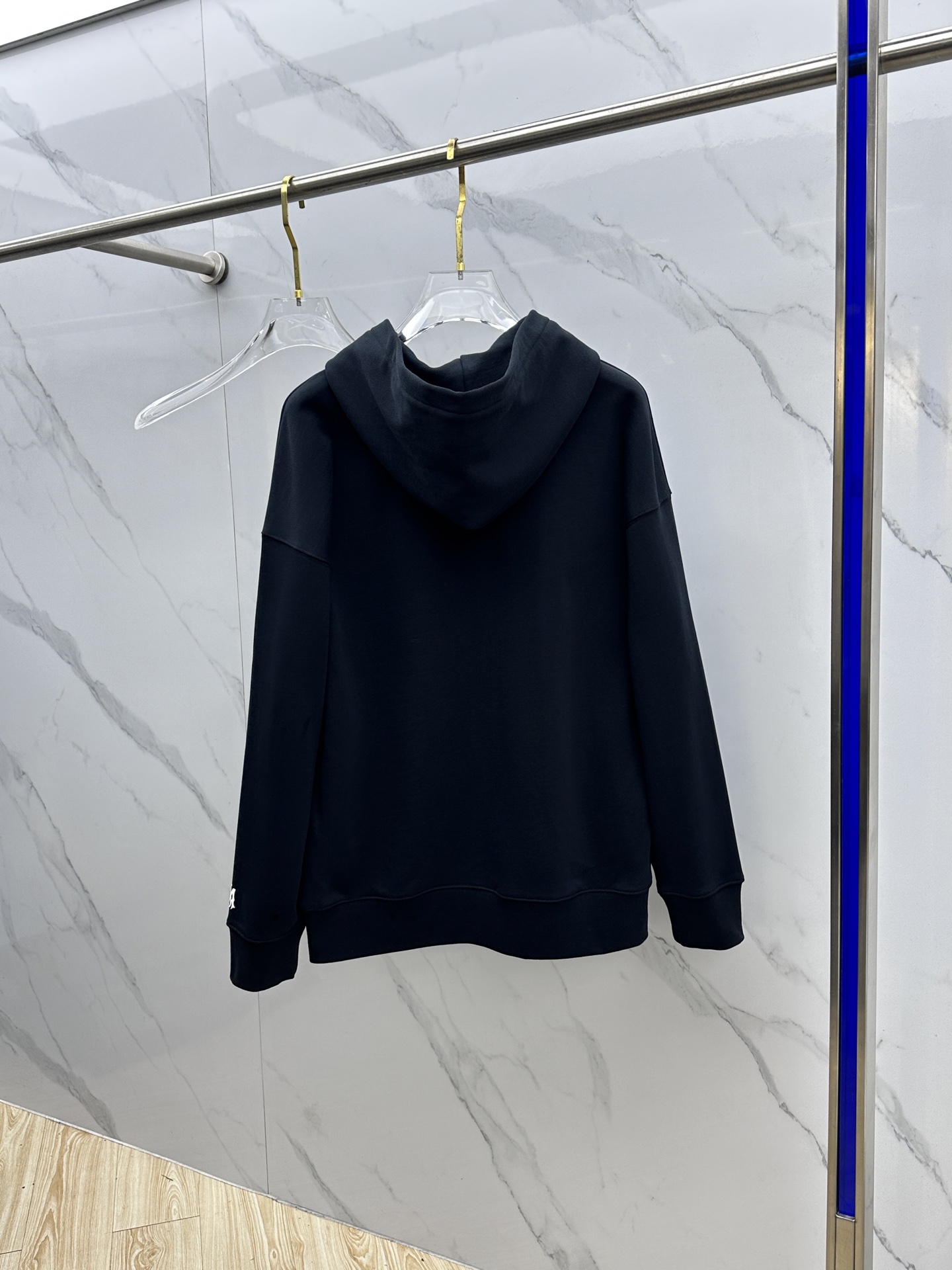 🆕AMIRI 2025ss秋冬新品印花连帽卫衣 高超的时尚魅力风范,特立独行的艺术气息.客供定制面料高克