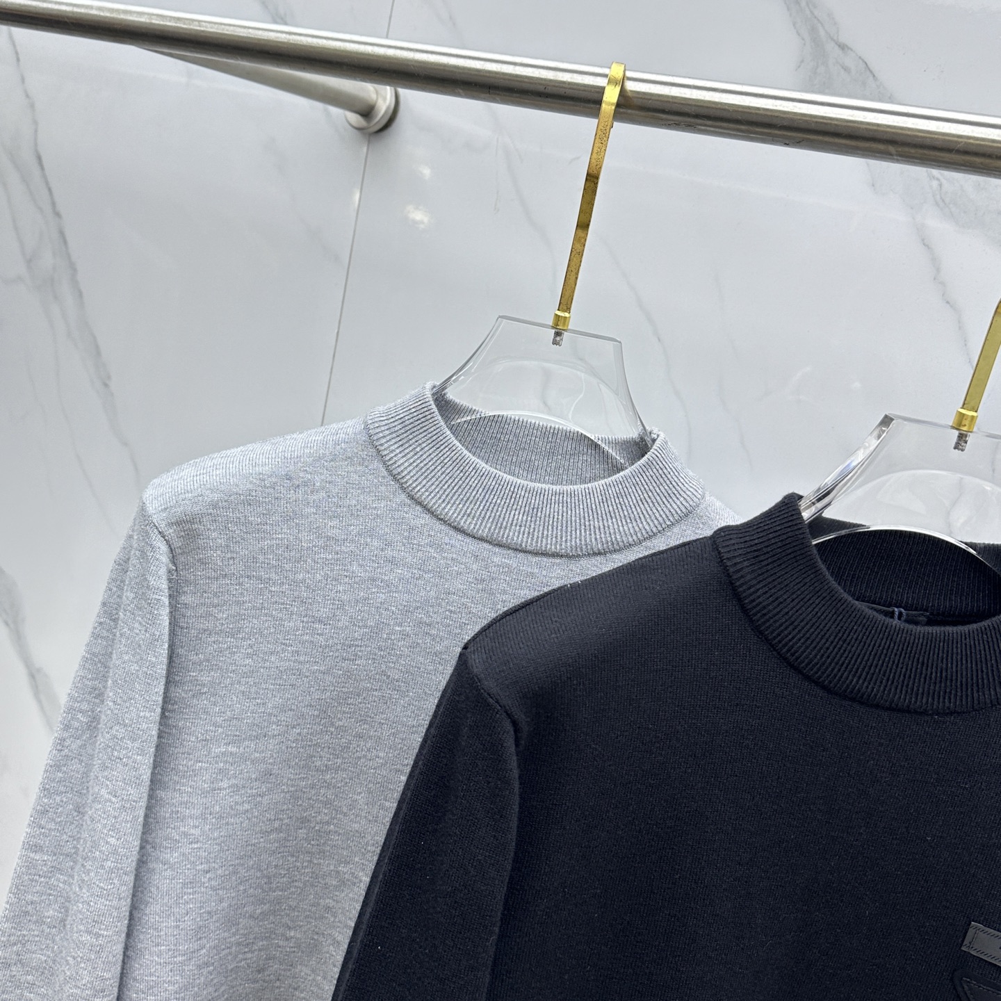 🆕PRADA普拉达 2025ss秋冬新品男士圆领套头针织羊毛衫 日常穿搭 精简品质款 干净百搭。客供定制