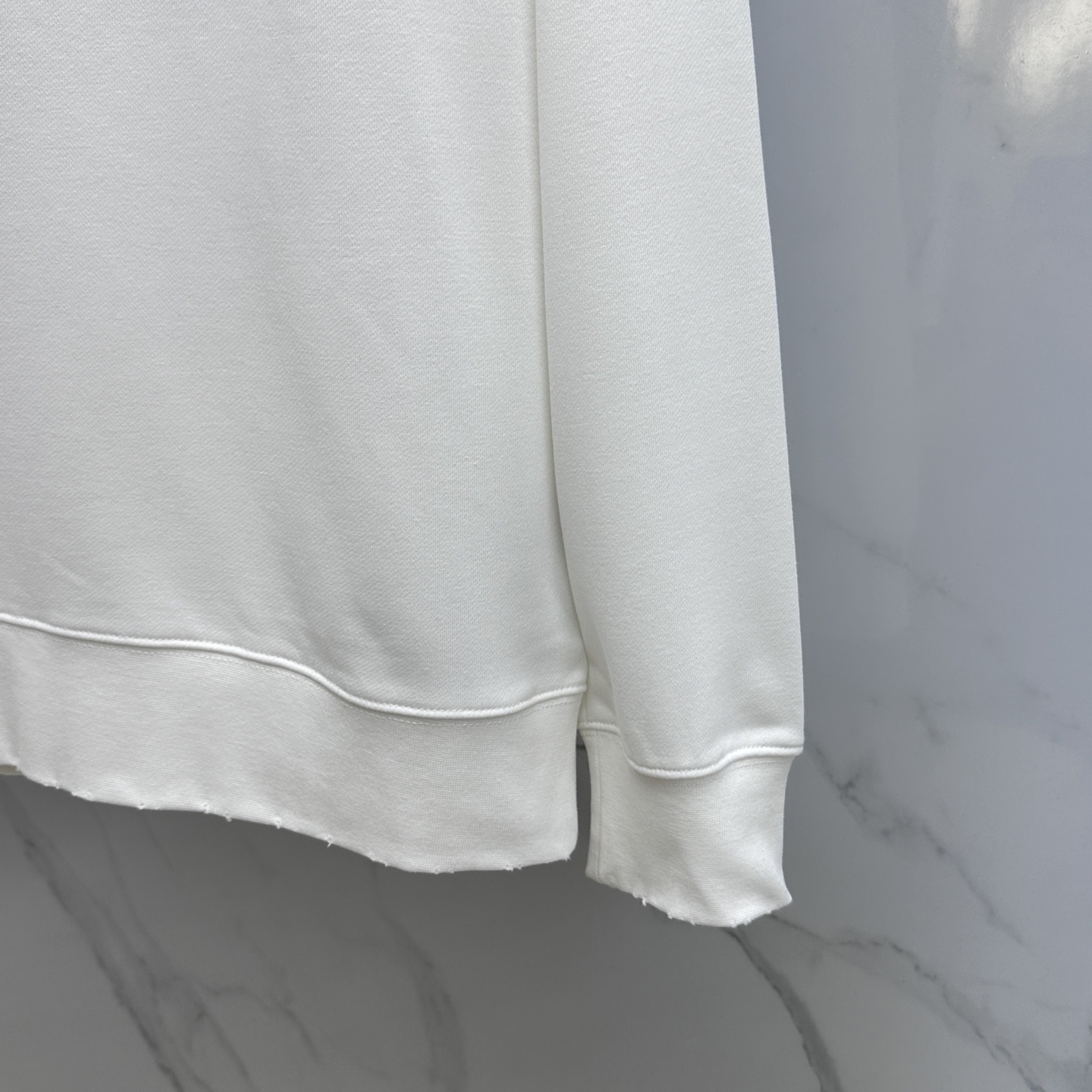 🆕Balenciaga巴黎世家 2025ss秋冬新品印花圆领套头卫衣 高超的时尚魅力风范,特立独行的艺术