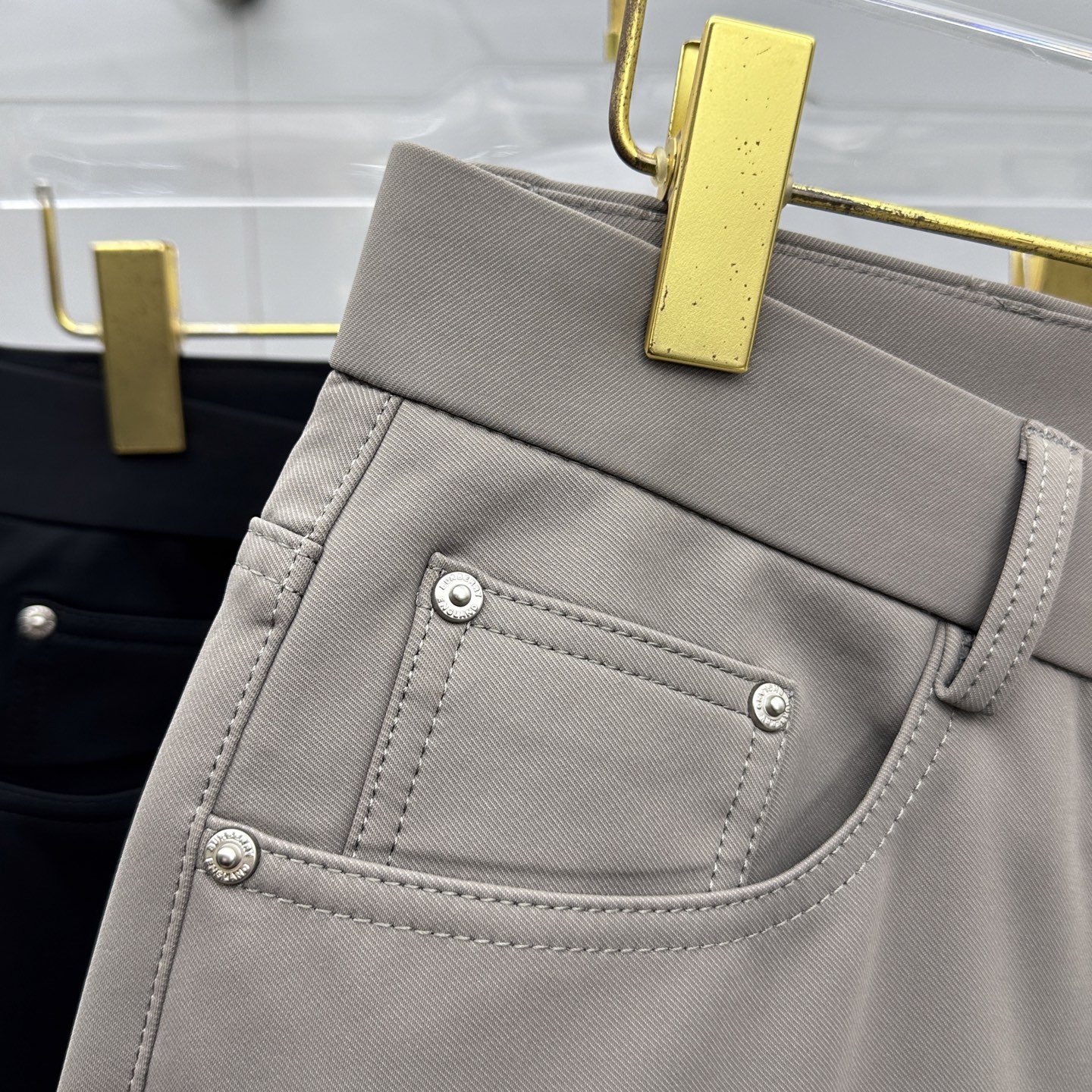 🆕Burberry巴宝莉 🔥高端定制、2025秋冬最新款休闲裤五袋裤 柜台同步发售 原版定制复刻 客供五