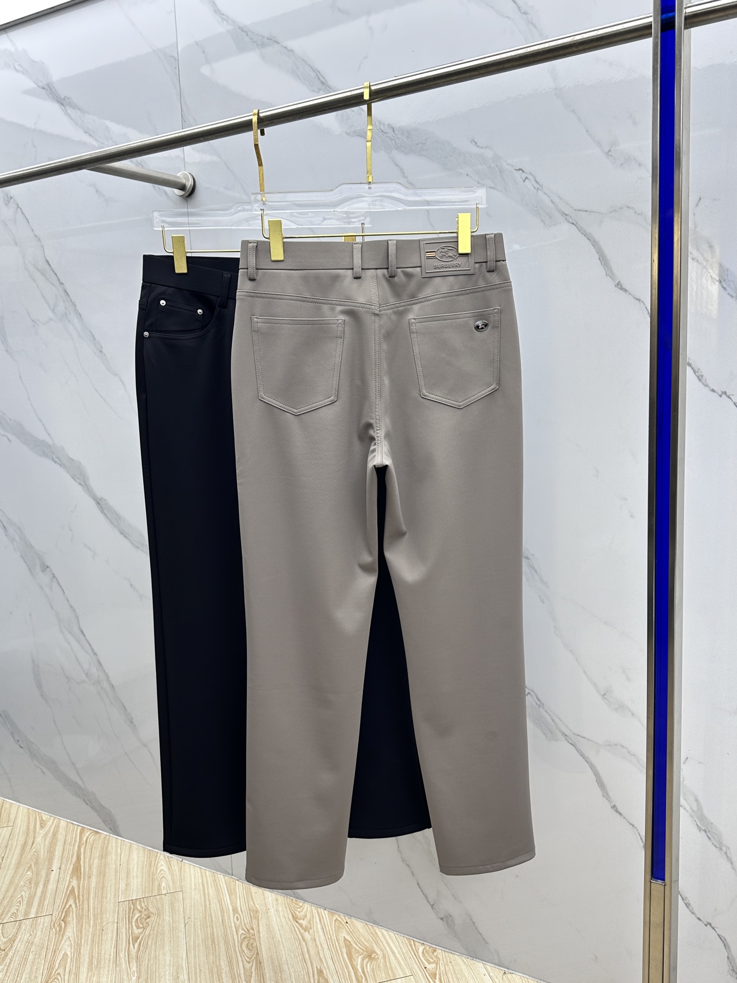 🆕Burberry巴宝莉 🔥高端定制、2025秋冬最新款休闲裤五袋裤 柜台同步发售 原版定制复刻 客供五