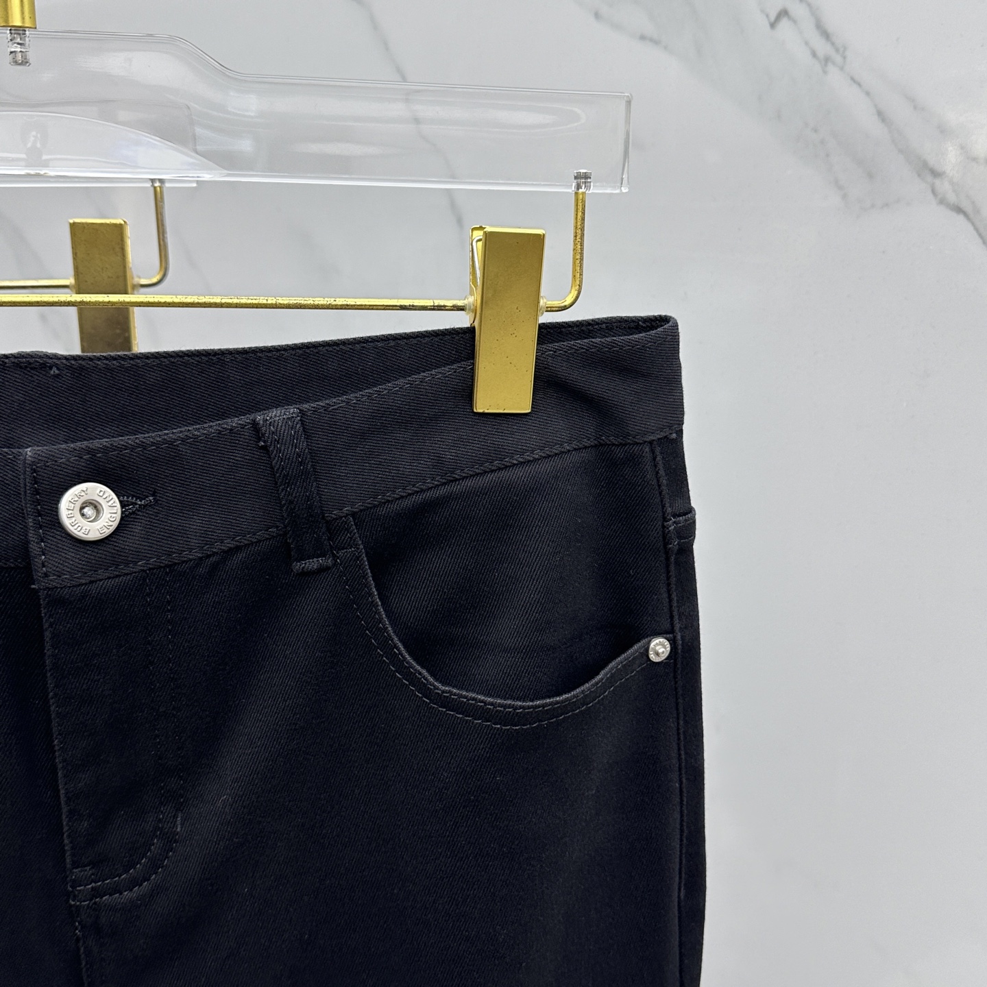 🆕Burberry巴宝莉 🔥高端定制、2025秋冬最新款牛仔裤 柜台同步发售 原版定制复刻 客供五金辅料