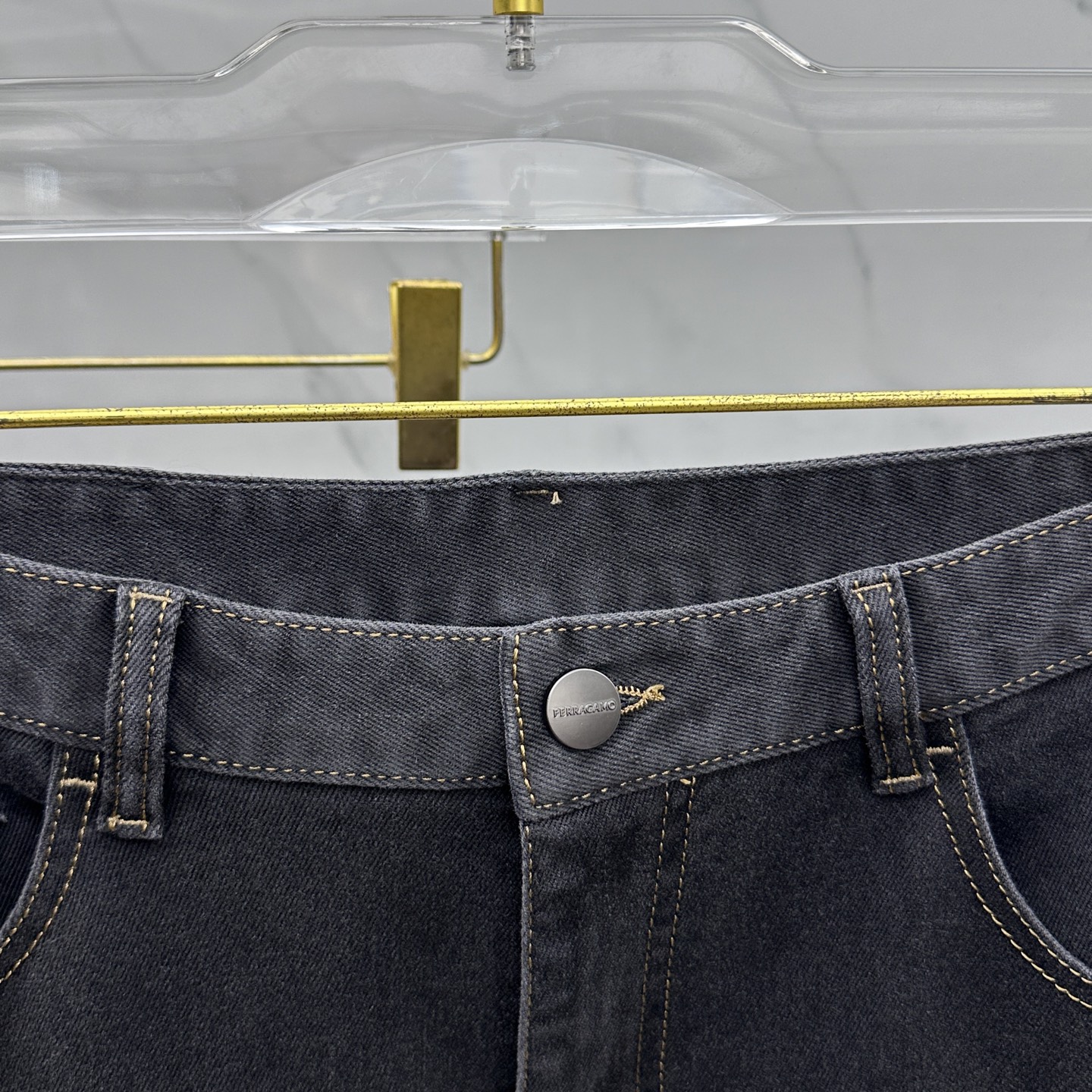 🆕Ferragamo*菲拉格慕 🔥高端定制、2025秋冬最新款牛仔裤 柜台同步发售 原版定制复刻 客供五