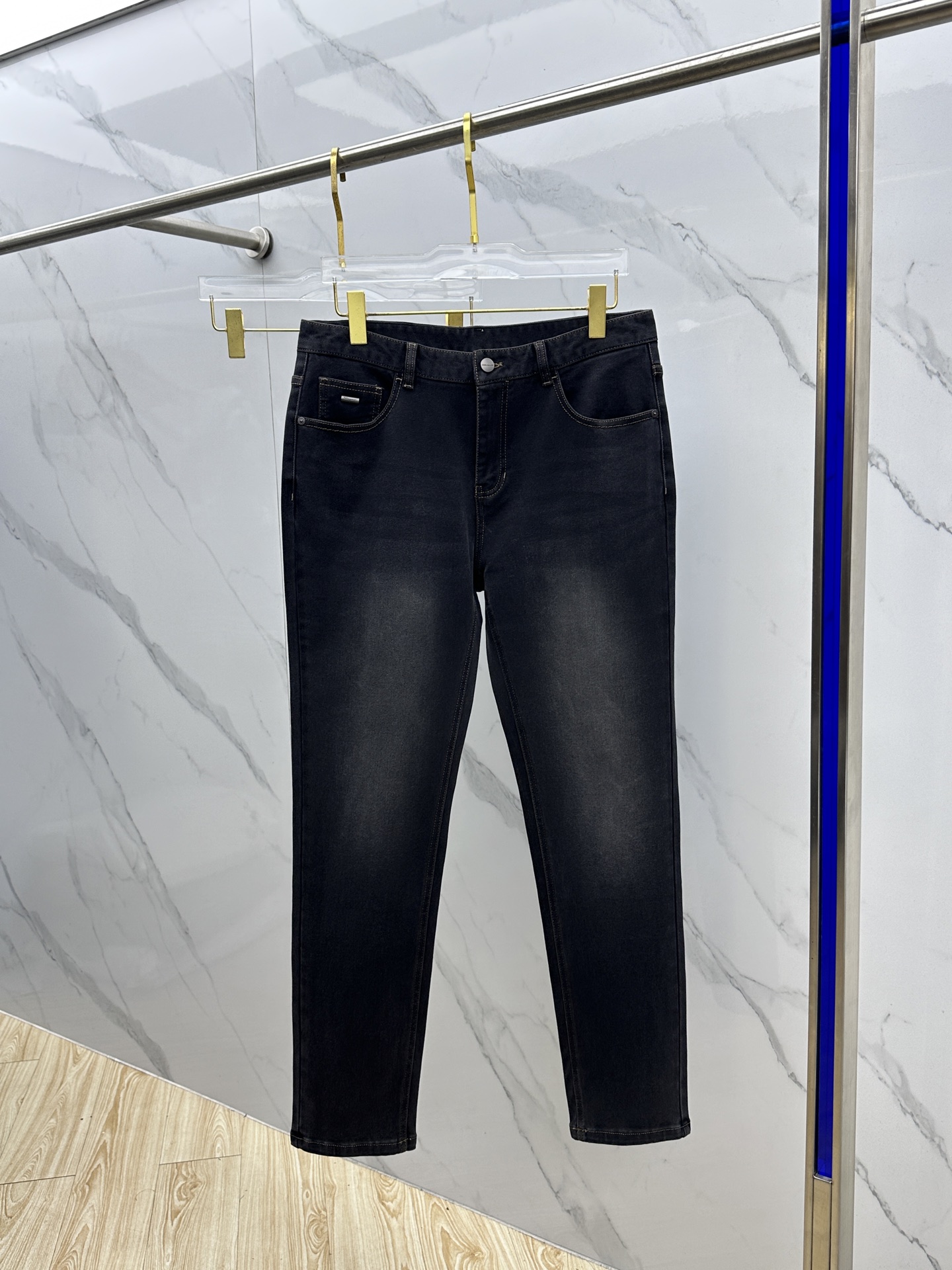 🆕Ferragamo*菲拉格慕 🔥高端定制、2025秋冬最新款牛仔裤 柜台同步发售 原版定制复刻 客供五