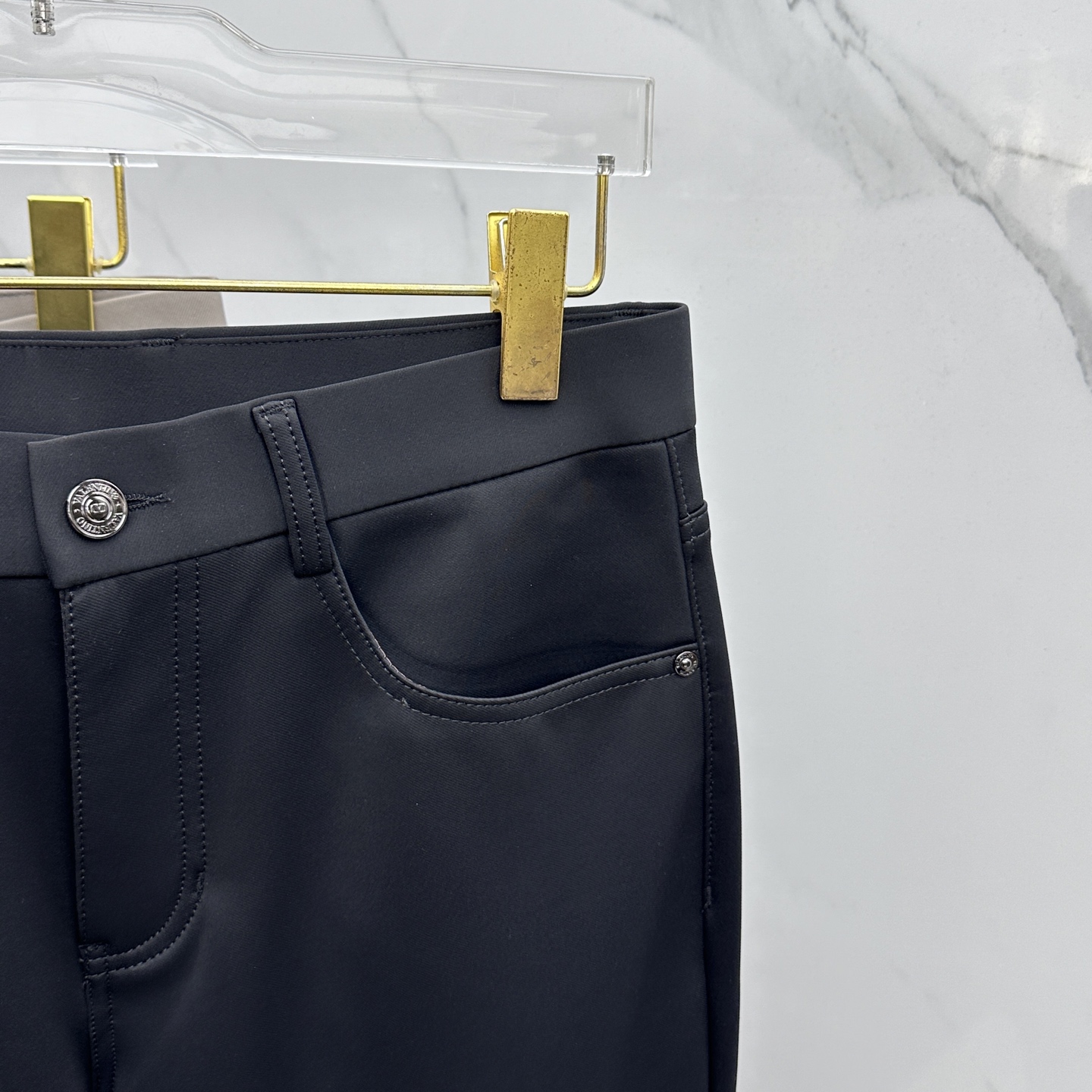 🆕Valentino华伦天奴 🔥高端定制、2025秋冬最新款休闲裤五袋西裤，柜台同步发售 原版定制复刻 