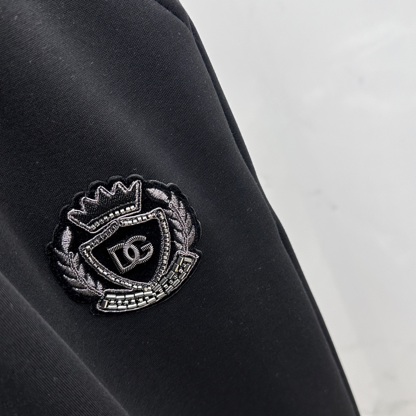 🆕DG杜嘉班纳 2025ss秋冬新款休闲裤加绒直筒休闲款 高端版本！定制面料 透气舒适度好，裤型坚挺，细