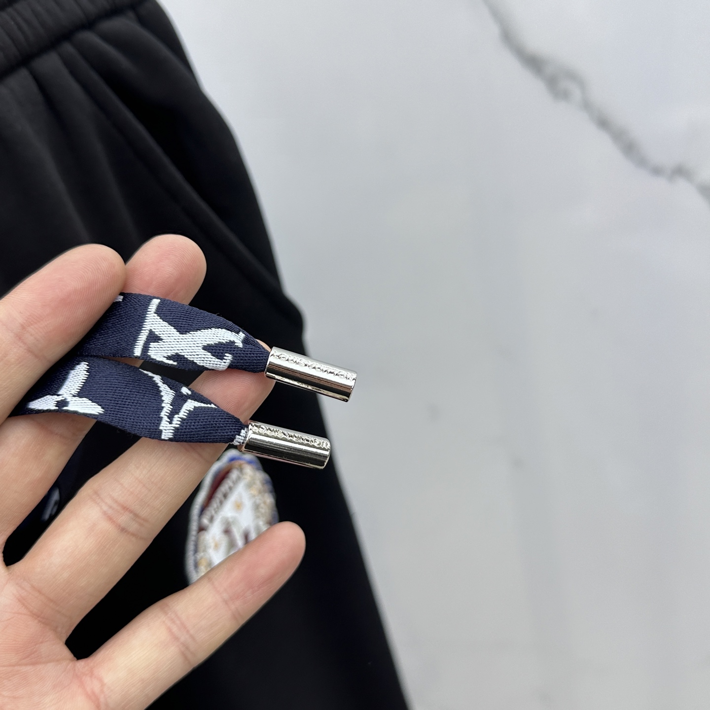 🆕LV路易威登 2025ss秋冬新款休闲裤加绒直筒休闲款 高端版本！定制面料 透气舒适度好，裤型坚挺，细