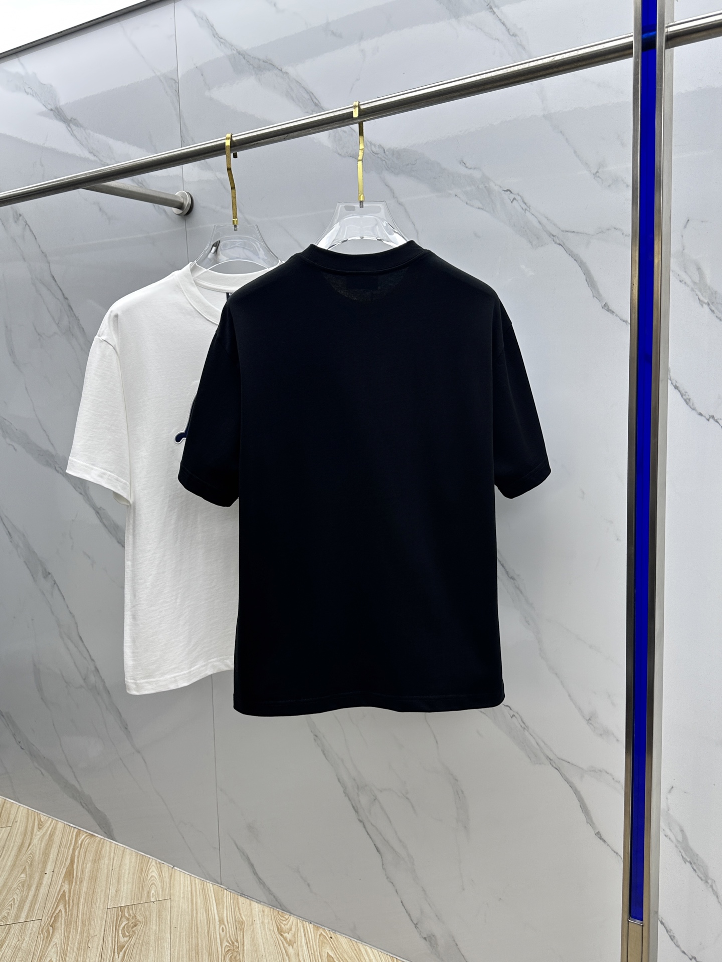 🆕Balenciaga巴黎世家 微阔 新款首发专柜最新款短袖圆领T恤 高端订制 设计前卫时尚！品牌log