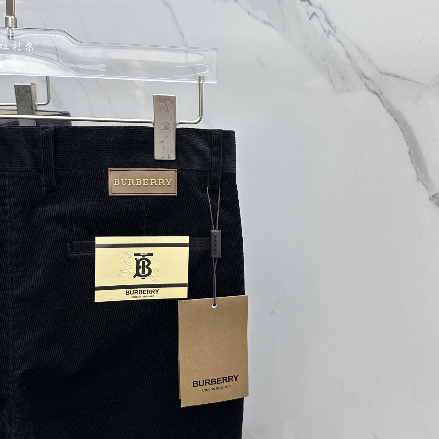 🆕Burberry巴宝莉 2025冬季新品休闲裤西裤厚款灯芯绒，官网同步发售，裤身工艺设计，进口客供辅料