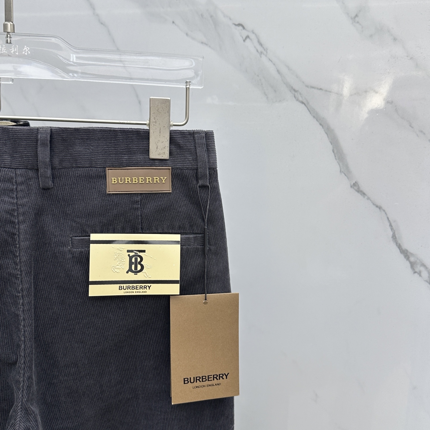 🆕Burberry巴宝莉 2025冬季新品休闲裤西裤厚款灯芯绒，官网同步发售，裤身工艺设计，进口客供辅料