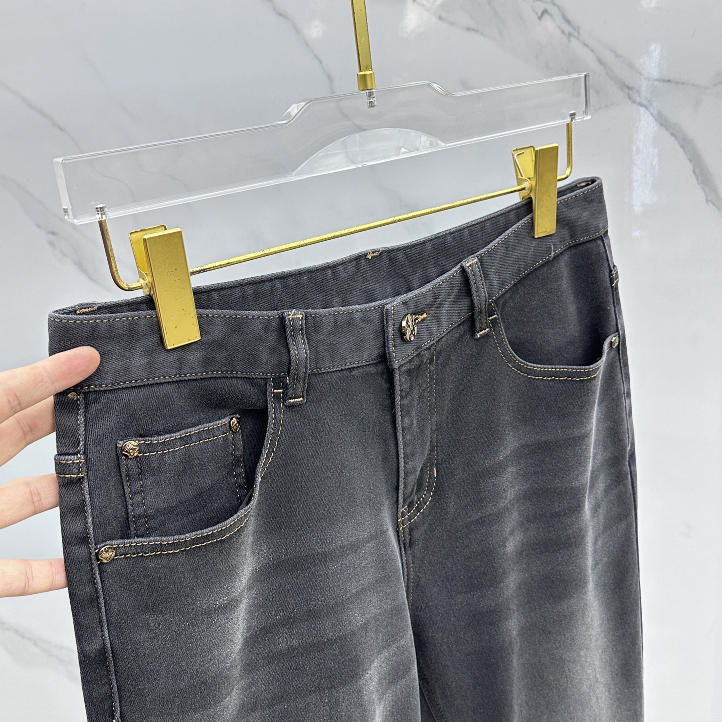 🆕LV路易威登 🔥高端定制、2025秋冬最新款牛仔裤 柜台同步发售 原版定制复刻 客供五金辅料 原单品质