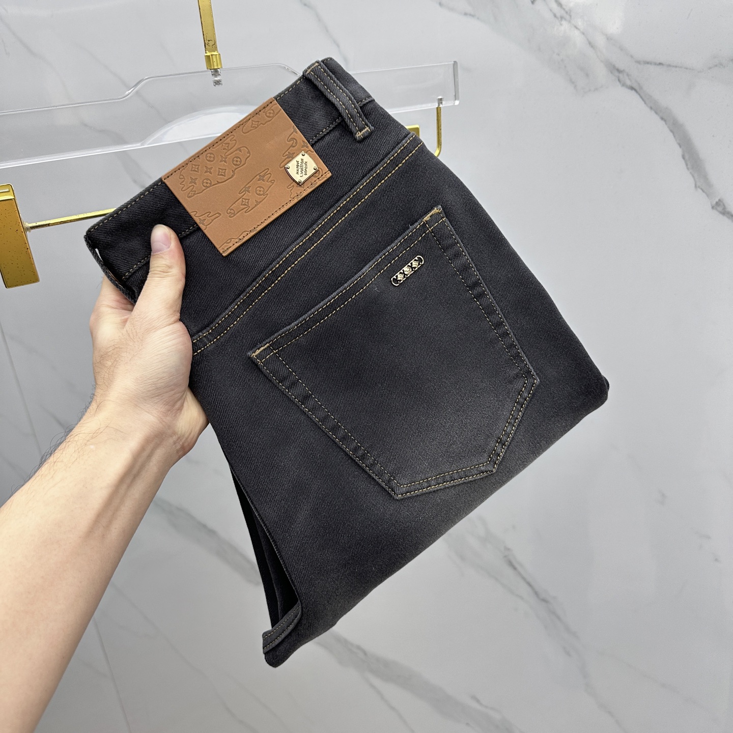 🆕LV路易威登 🔥高端定制、2025秋冬最新款牛仔裤 柜台同步发售 原版定制复刻 客供五金辅料 原单品质