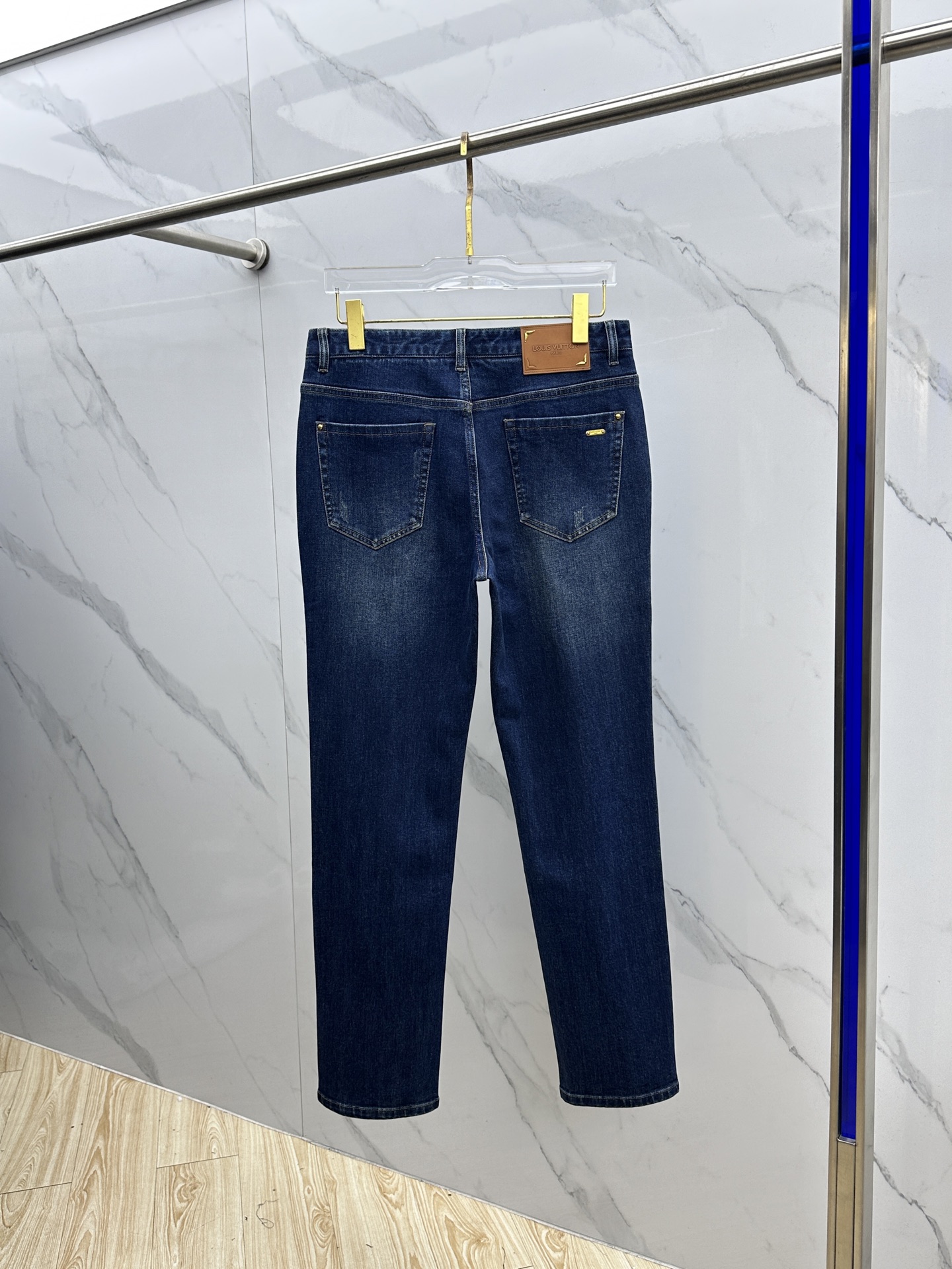🆕LV路易威登 🔥高端定制、2025秋冬最新款牛仔裤 柜台同步发售 原版定制复刻 客供五金辅料 原单品质