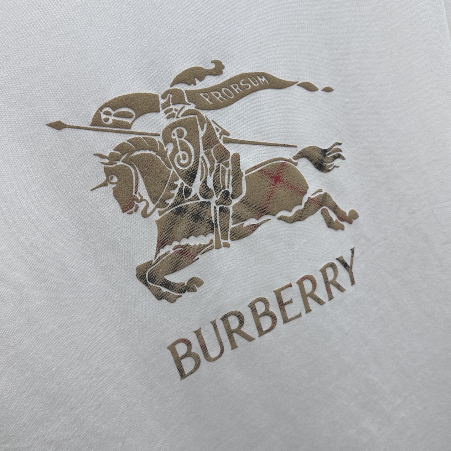 🆕Burberry巴宝莉 微阔 新款首发专柜最新款短袖圆领T恤 高端订制 设计前卫时尚！品牌logo重工