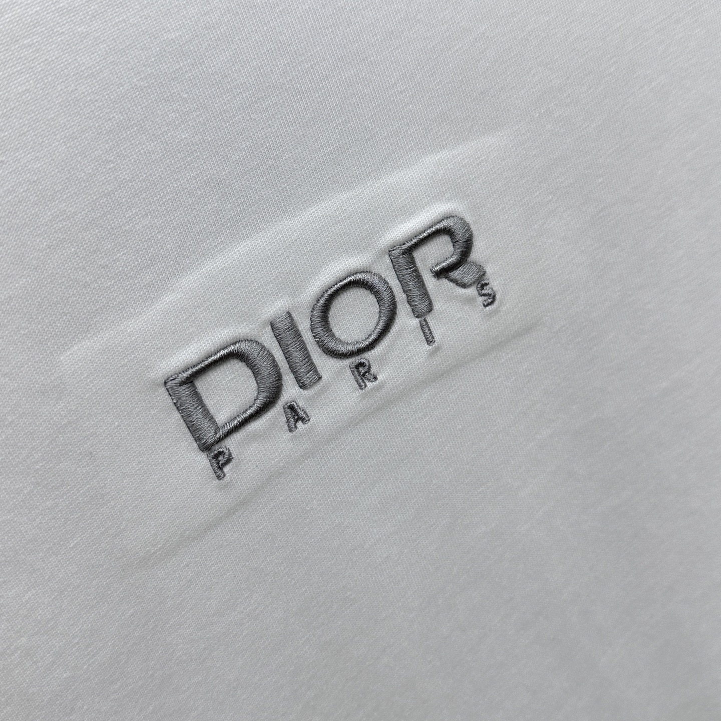 🆕Dior迪奥 微阔 新款首发专柜最新款短袖圆领T恤 高端订制 设计前卫时尚！品牌logo重工艺设计 高