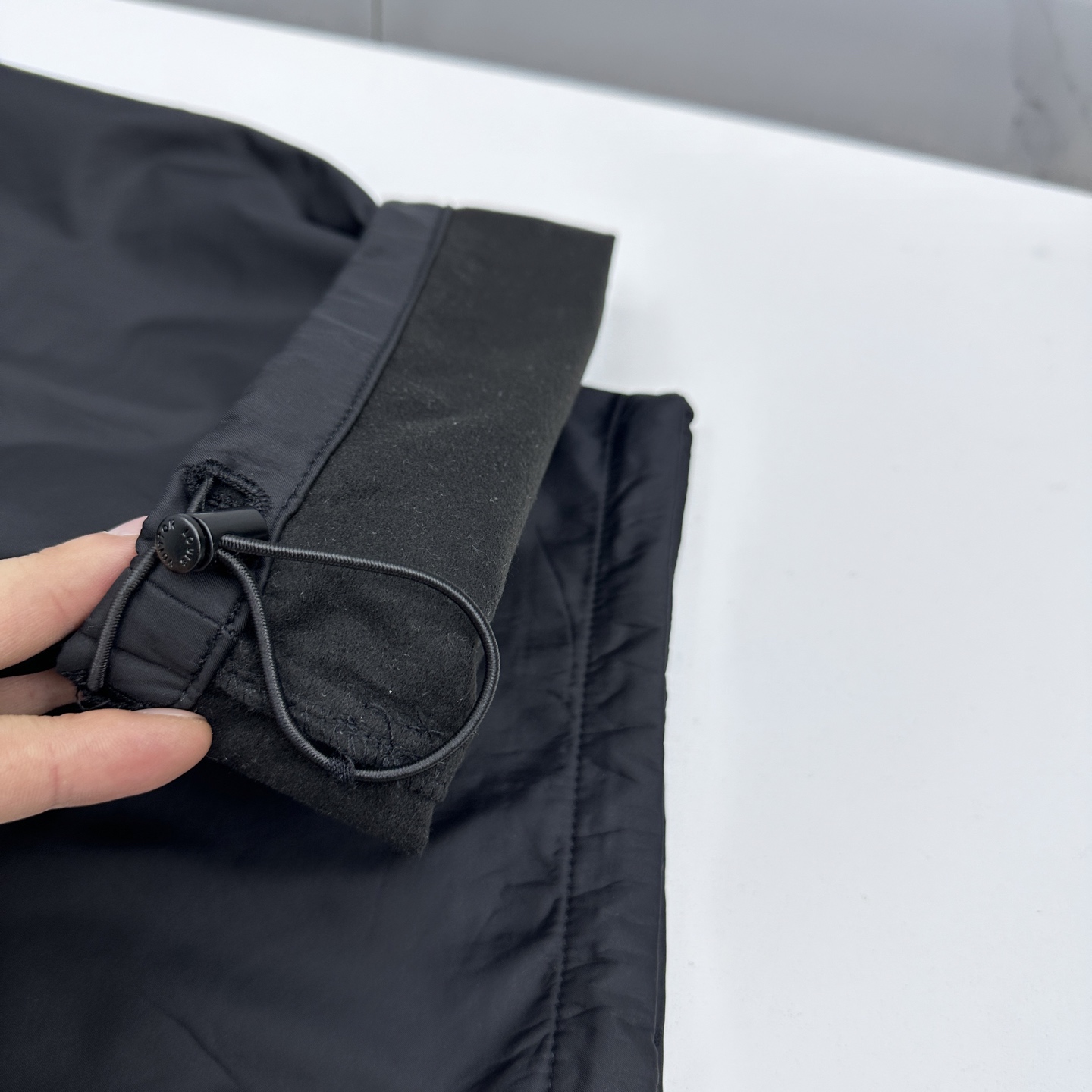 🆕LV路易威登 25年秋冬新款休闲裤凹凸印花拼接，时尚设计独家单品，奢华经典品牌设计，定制进口高端五金辅