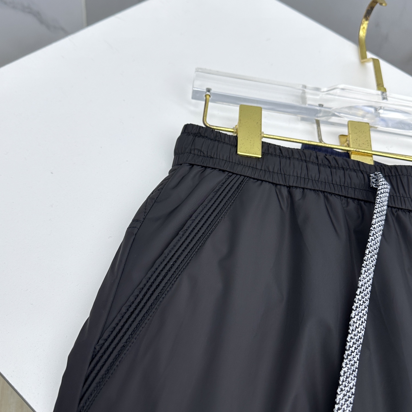 🆕Dior迪奥 25年秋冬新款休闲裤起绒内衬保暖在线，时尚设计独家单品，奢华经典品牌设计，定制进口高端五