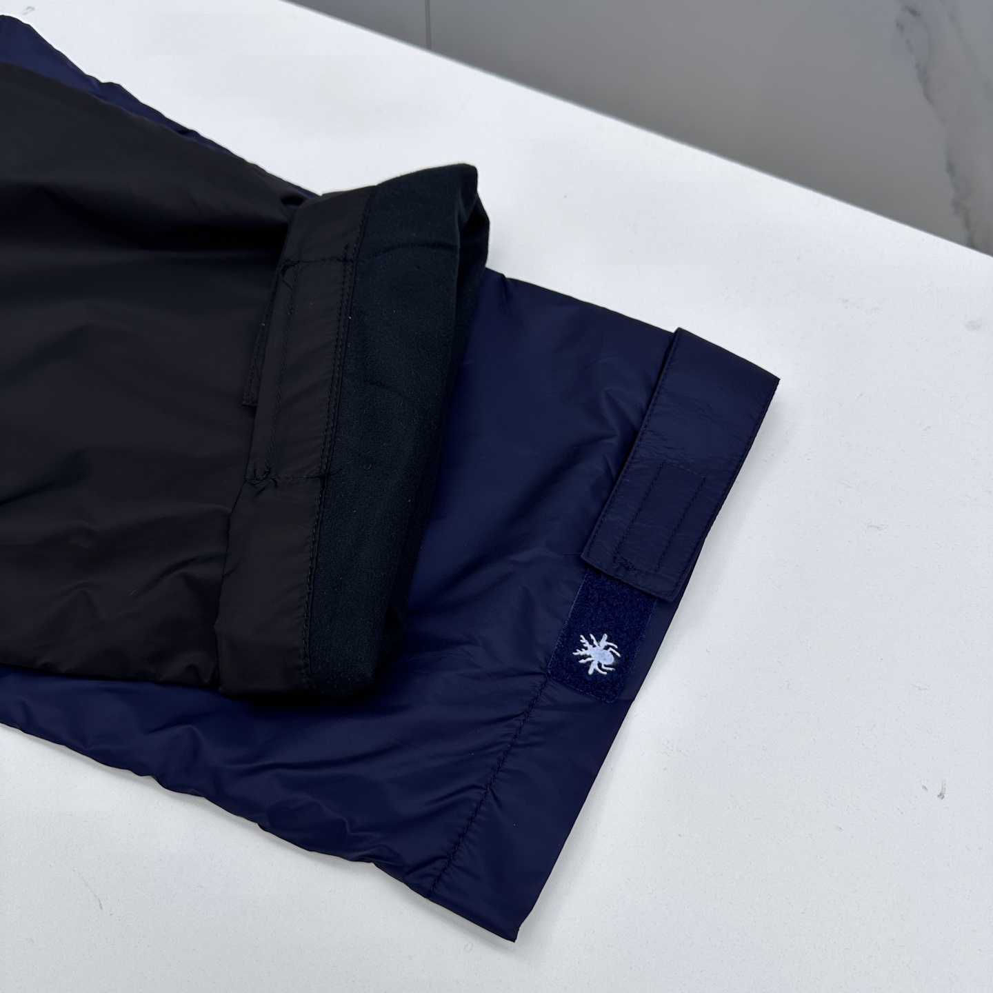 🆕Dior迪奥 25年秋冬新款休闲裤起绒内衬保暖在线，时尚设计独家单品，奢华经典品牌设计，定制进口高端五