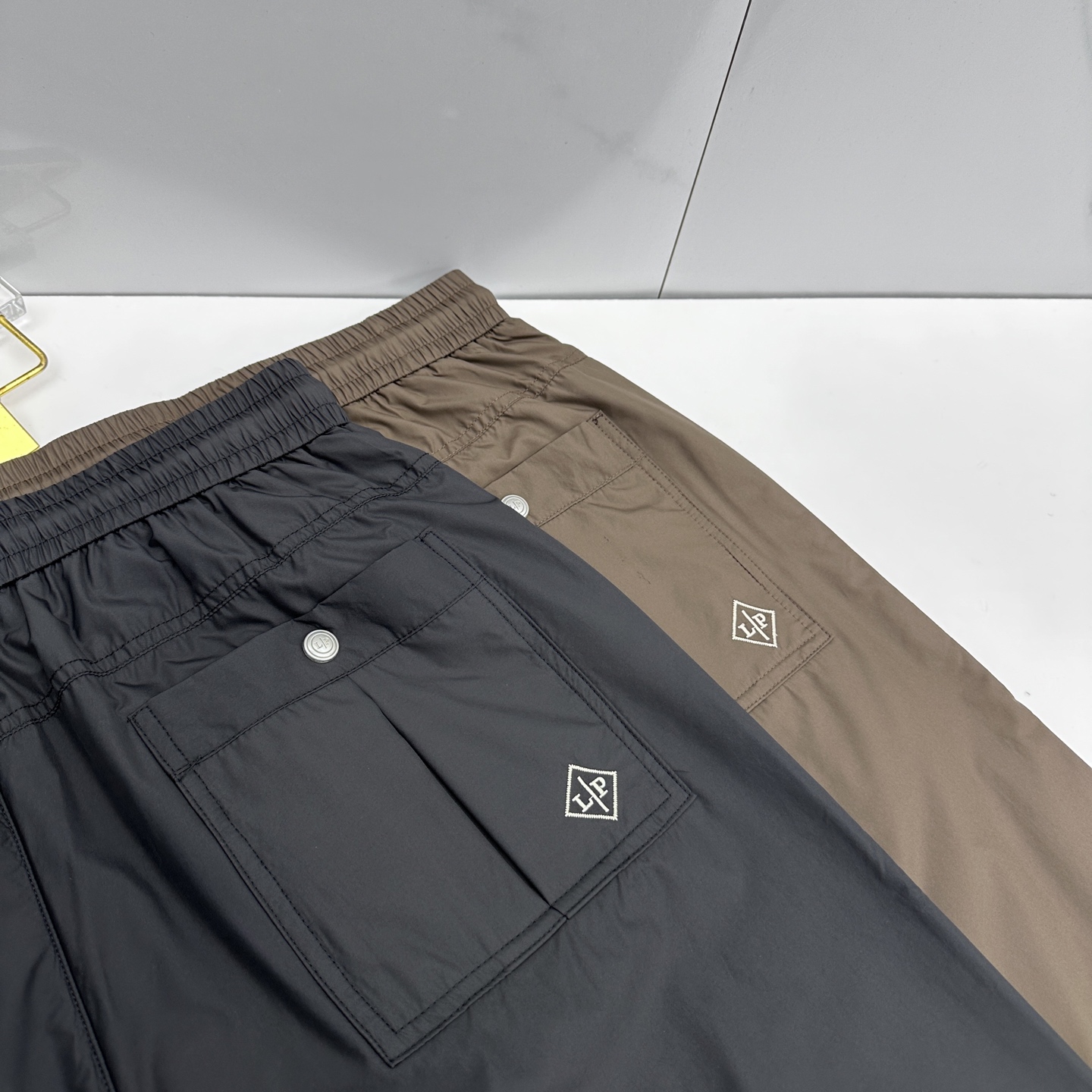 🆕Loro Piana 25年秋冬新款休闲裤时尚设计独家单品，奢华经典品牌设计，定制进口高端五金辅料制作