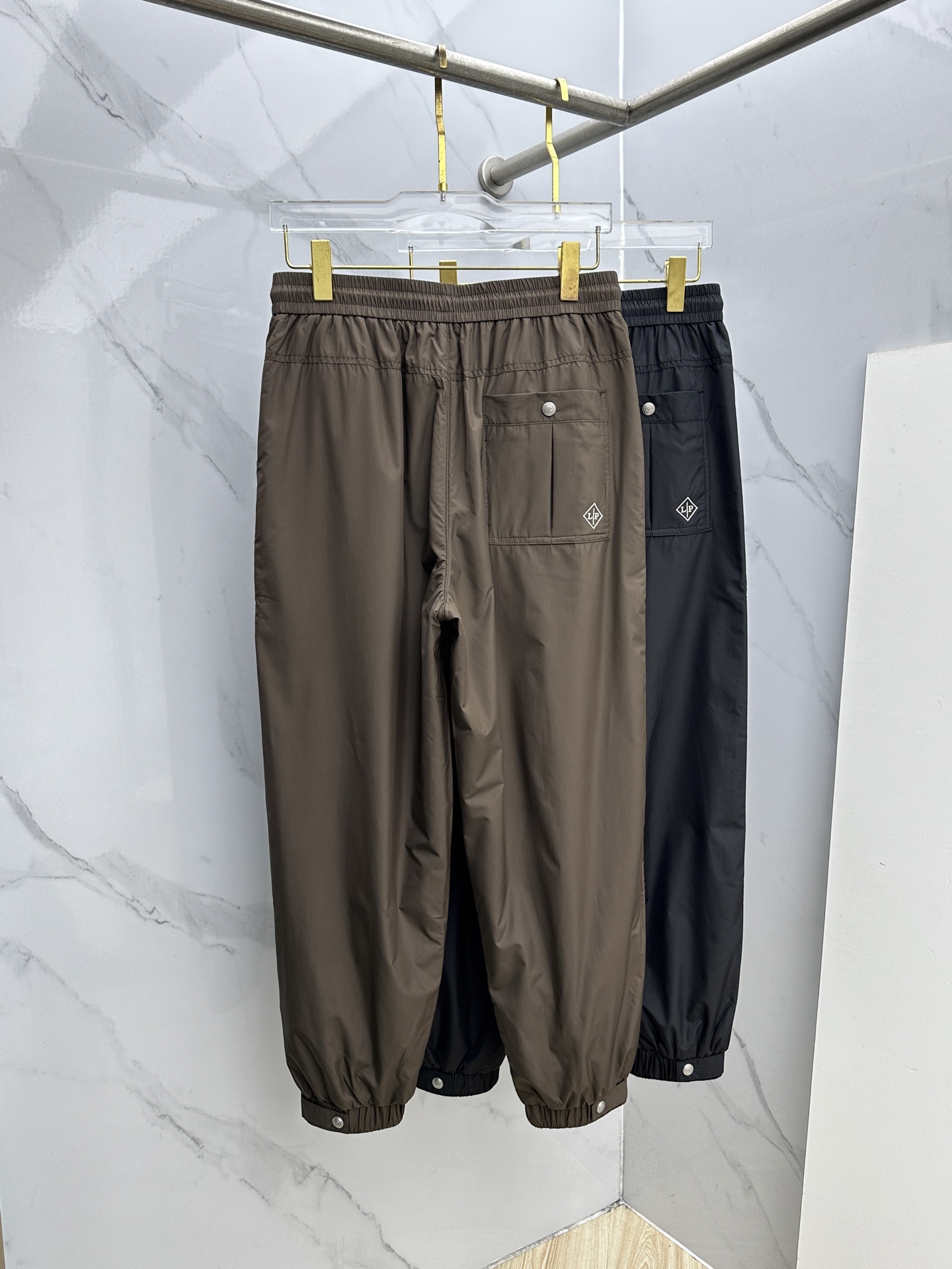 🆕Loro Piana 25年秋冬新款休闲裤时尚设计独家单品，奢华经典品牌设计，定制进口高端五金辅料制作