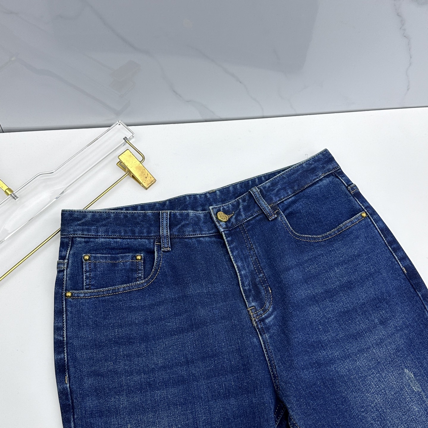 🆕1V路易威登 男装系列属于时装圈无法复制和取代的存在，代表着意式典型的品牌 工艺、品质及剪裁设计都堪称