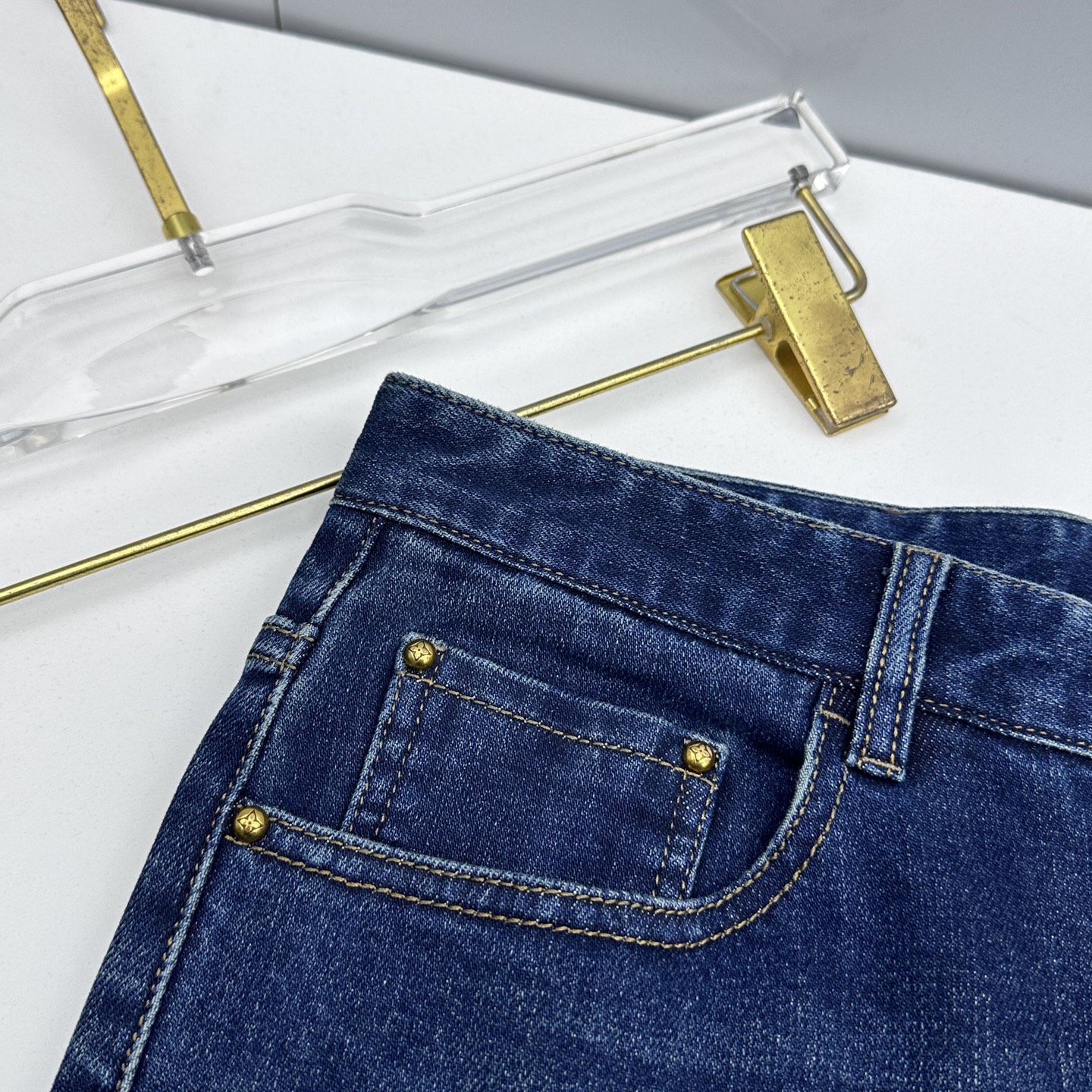 🆕1V路易威登 男装系列属于时装圈无法复制和取代的存在，代表着意式典型的品牌 工艺、品质及剪裁设计都堪称