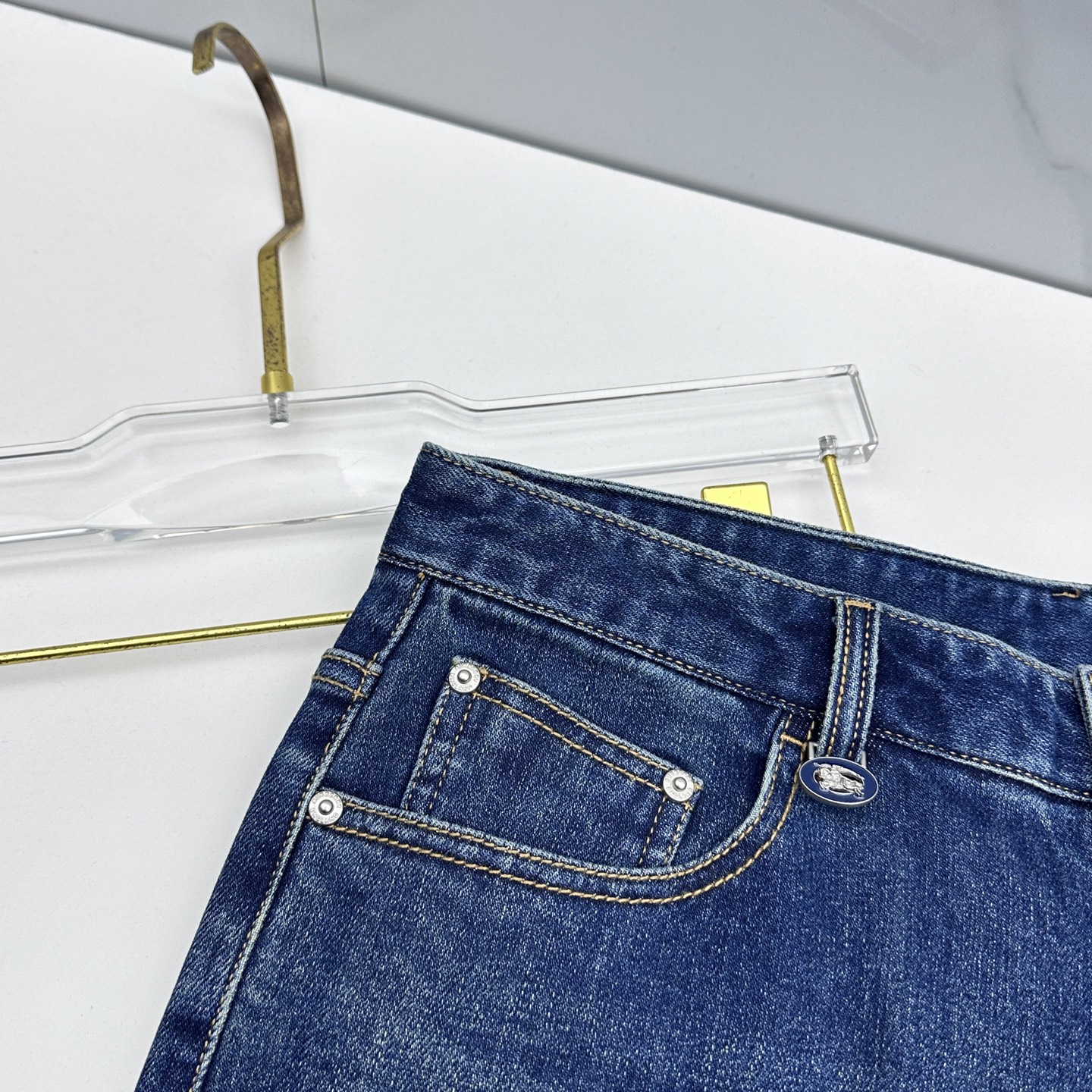 🆕BBR巴宝莉 男装系列属于时装圈无法复制和取代的存在，代表着意式典型的品牌 工艺、品质及剪裁设计都堪称