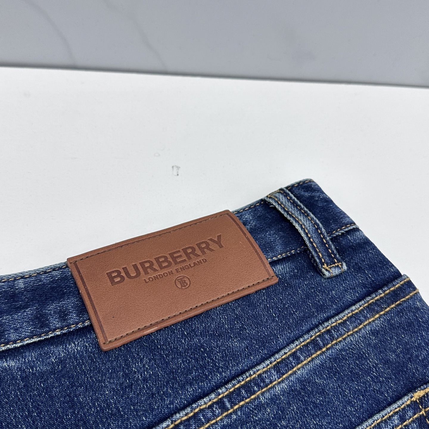 🆕BBR巴宝莉 男装系列属于时装圈无法复制和取代的存在，代表着意式典型的品牌 工艺、品质及剪裁设计都堪称