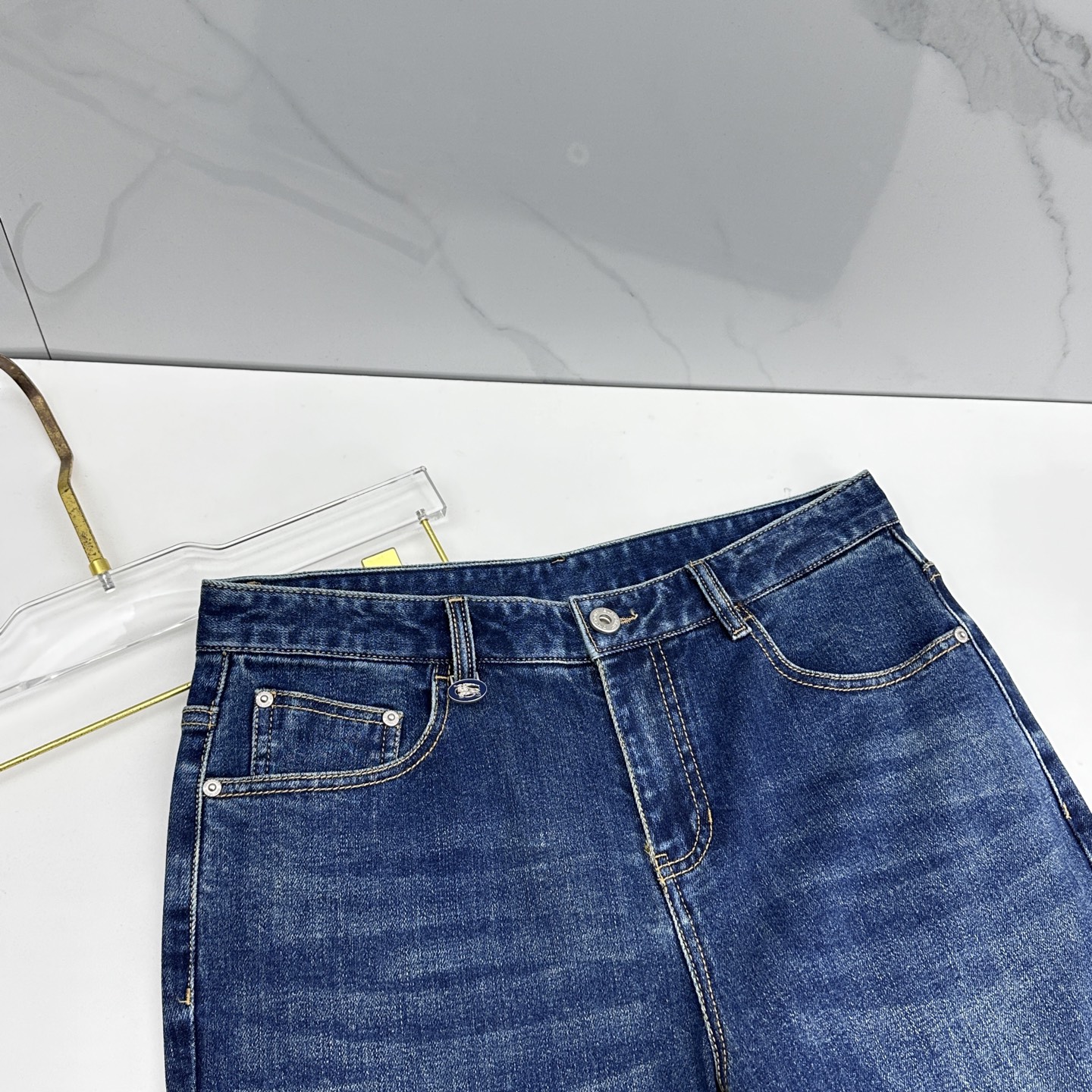 🆕BBR巴宝莉 男装系列属于时装圈无法复制和取代的存在，代表着意式典型的品牌 工艺、品质及剪裁设计都堪称