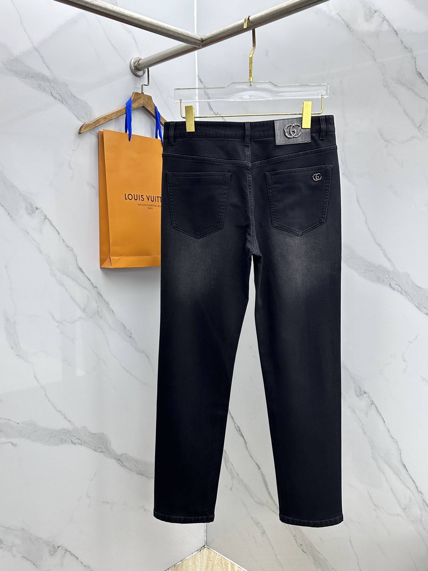 🆕Gucci古驰 男装系列属于时装圈无法复制和取代的存在，代表着意式典型的品牌 工艺、品质及剪裁设计都堪