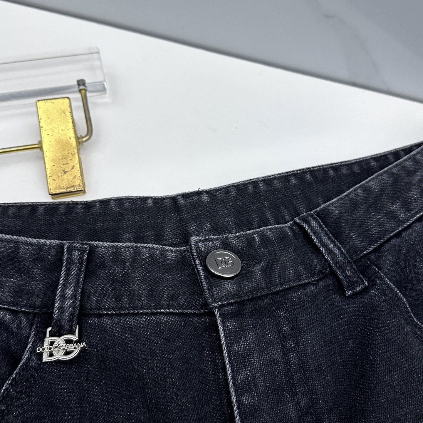 🆕1V路易威登 男装系列属于时装圈无法复制和取代的存在，代表着意式典型的品牌 工艺、品质及剪裁设计都堪称