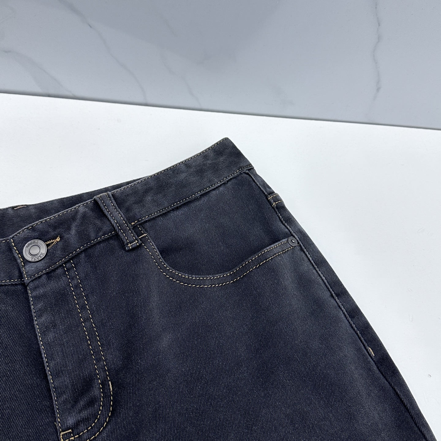 🆕ZEGNA杰尼亚 男装系列属于时装圈无法复制和取代的存在，代表着意式典型的品牌 工艺、品质及剪裁设计都