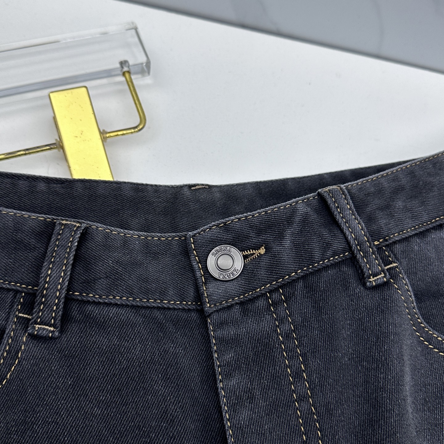 🆕ZEGNA杰尼亚 男装系列属于时装圈无法复制和取代的存在，代表着意式典型的品牌 工艺、品质及剪裁设计都