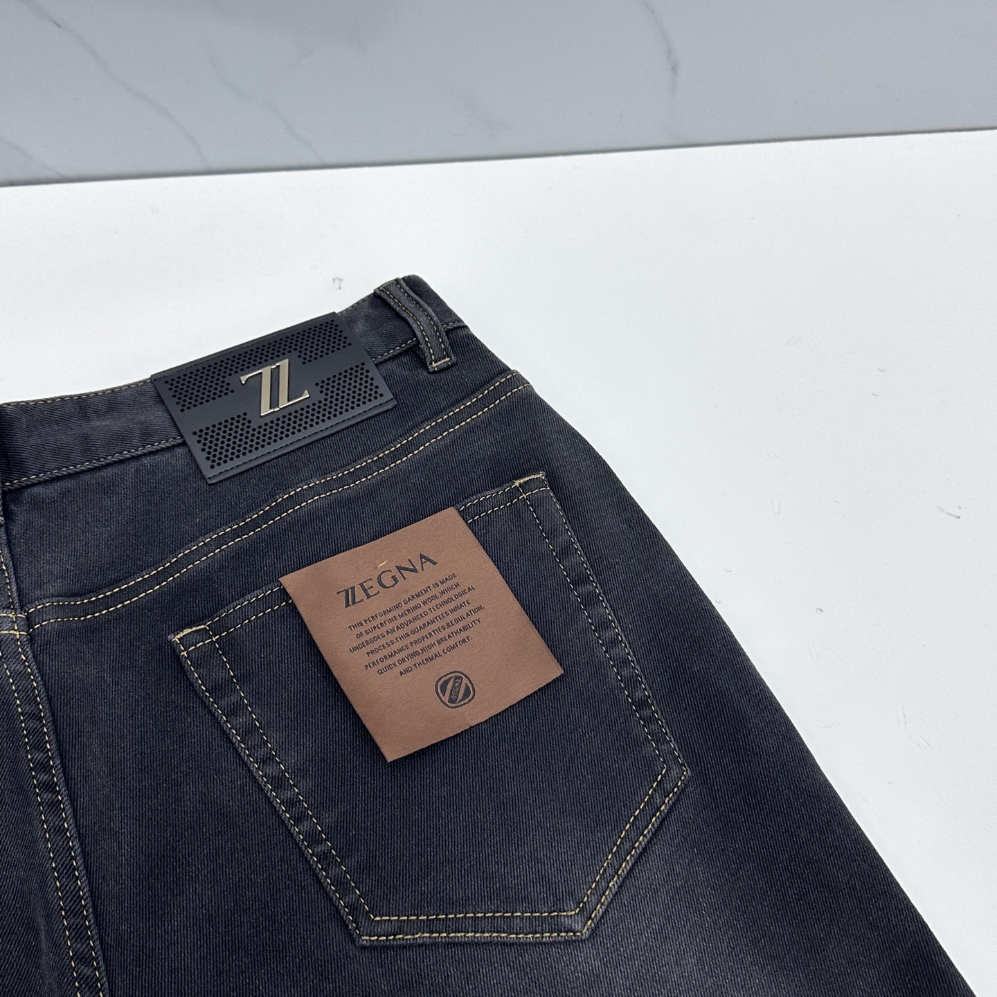 🆕ZEGNA杰尼亚 男装系列属于时装圈无法复制和取代的存在，代表着意式典型的品牌 工艺、品质及剪裁设计都