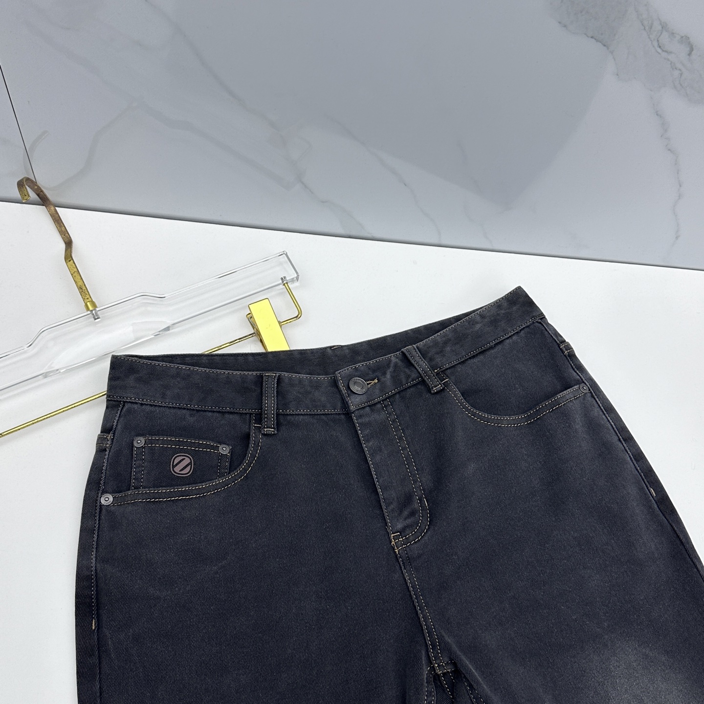 🆕ZEGNA杰尼亚 男装系列属于时装圈无法复制和取代的存在，代表着意式典型的品牌 工艺、品质及剪裁设计都