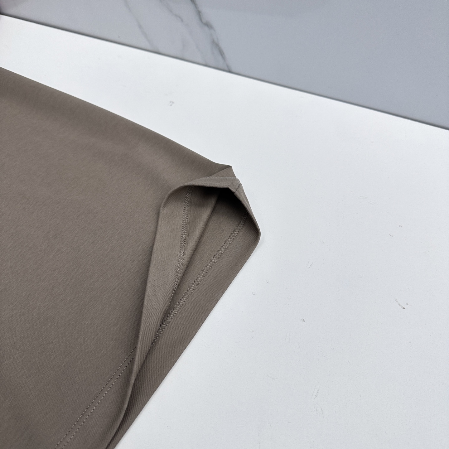 🆕Hermes爱马仕 2026春夏新款简约休闲短袖 精选新疆长绒棉 纱线环保染色定型 面料洗水上身软软舒