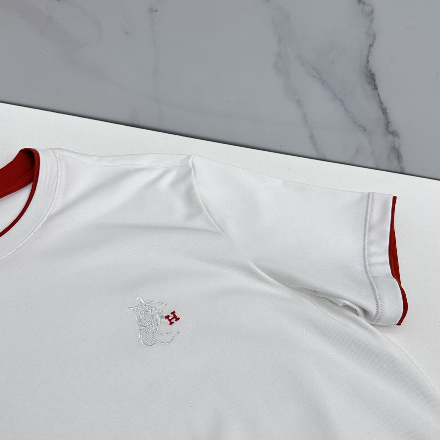 🆕Hermes爱马仕 2026春夏新款简约休闲短袖 精选新疆长绒棉 纱线环保染色定型 面料洗水上身软软舒