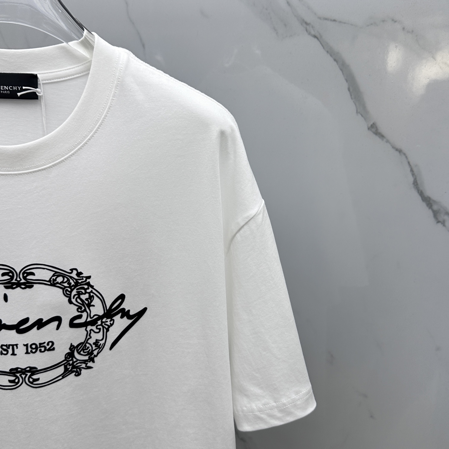 🆕Gvc纪梵希 2026春夏新款印花短袖 双纱纯棉面料 多元化搭配 是眼下时尚前沿的创新趋势 复古与现代