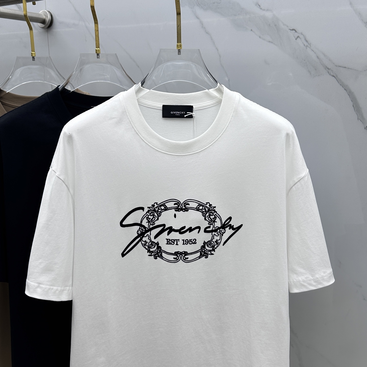 🆕Gvc纪梵希 2026春夏新款印花短袖 双纱纯棉面料 多元化搭配 是眼下时尚前沿的创新趋势 复古与现代