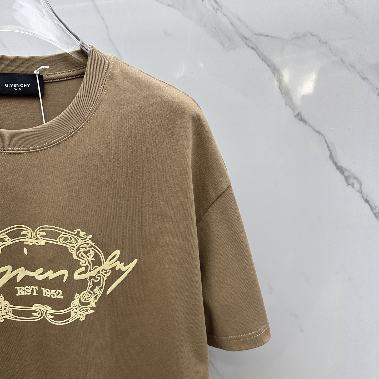 🆕Gvc纪梵希 2026春夏新款印花短袖 双纱纯棉面料 多元化搭配 是眼下时尚前沿的创新趋势 复古与现代