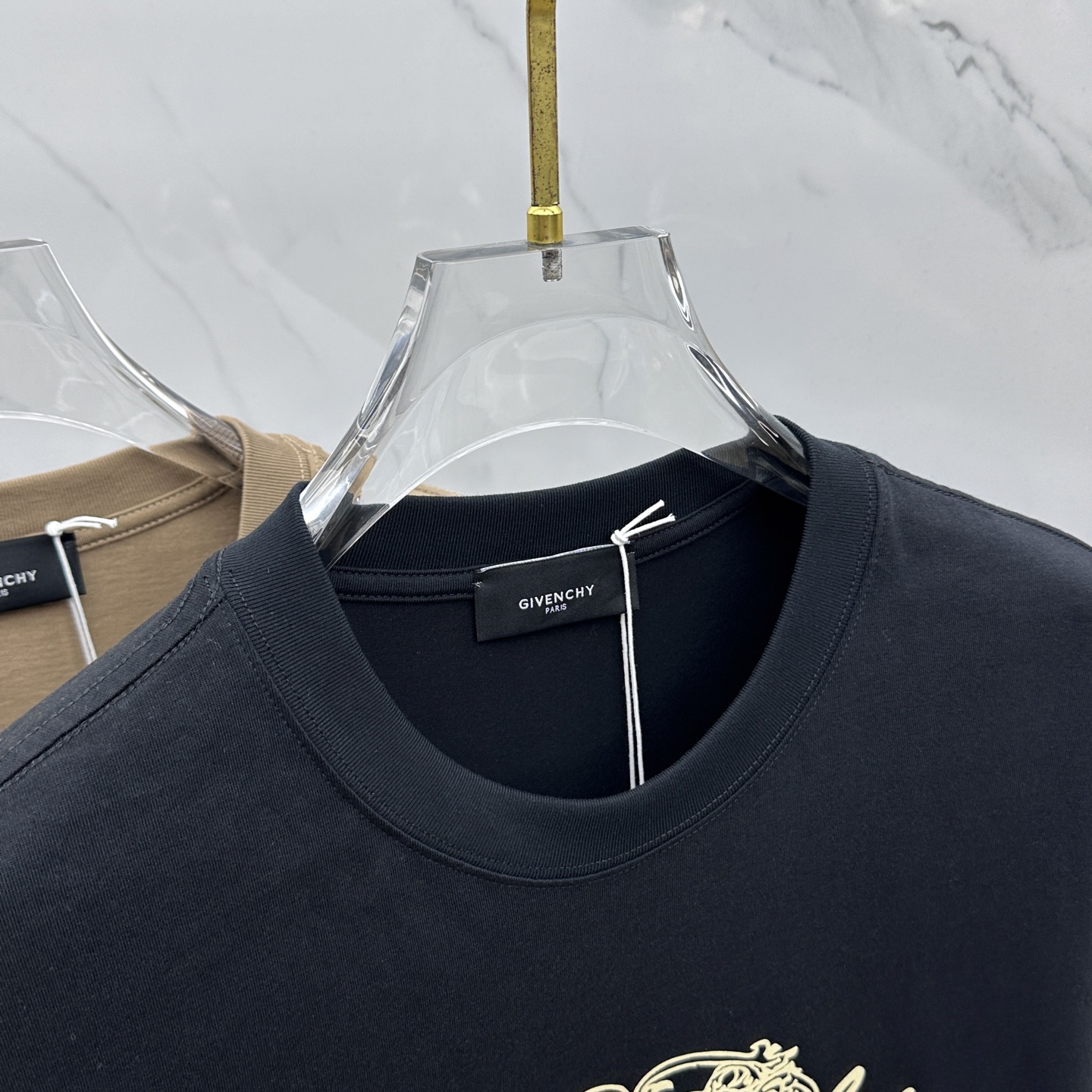 🆕Gvc纪梵希 2026春夏新款印花短袖 双纱纯棉面料 多元化搭配 是眼下时尚前沿的创新趋势 复古与现代