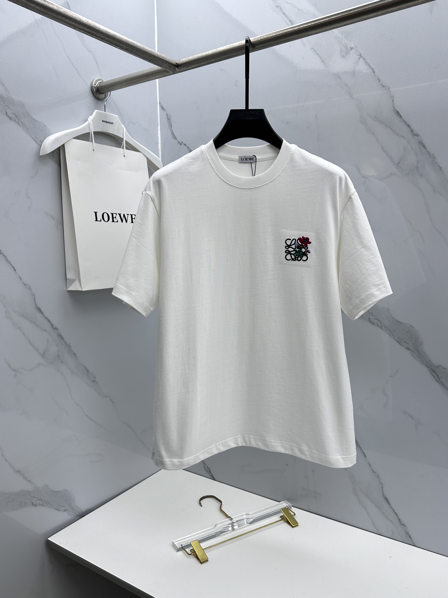 🆕LOEWE罗意威 2026春夏新款刺绣logo短袖 官网同款T恤 双纱纯棉面料 多元化搭配 是眼下时尚